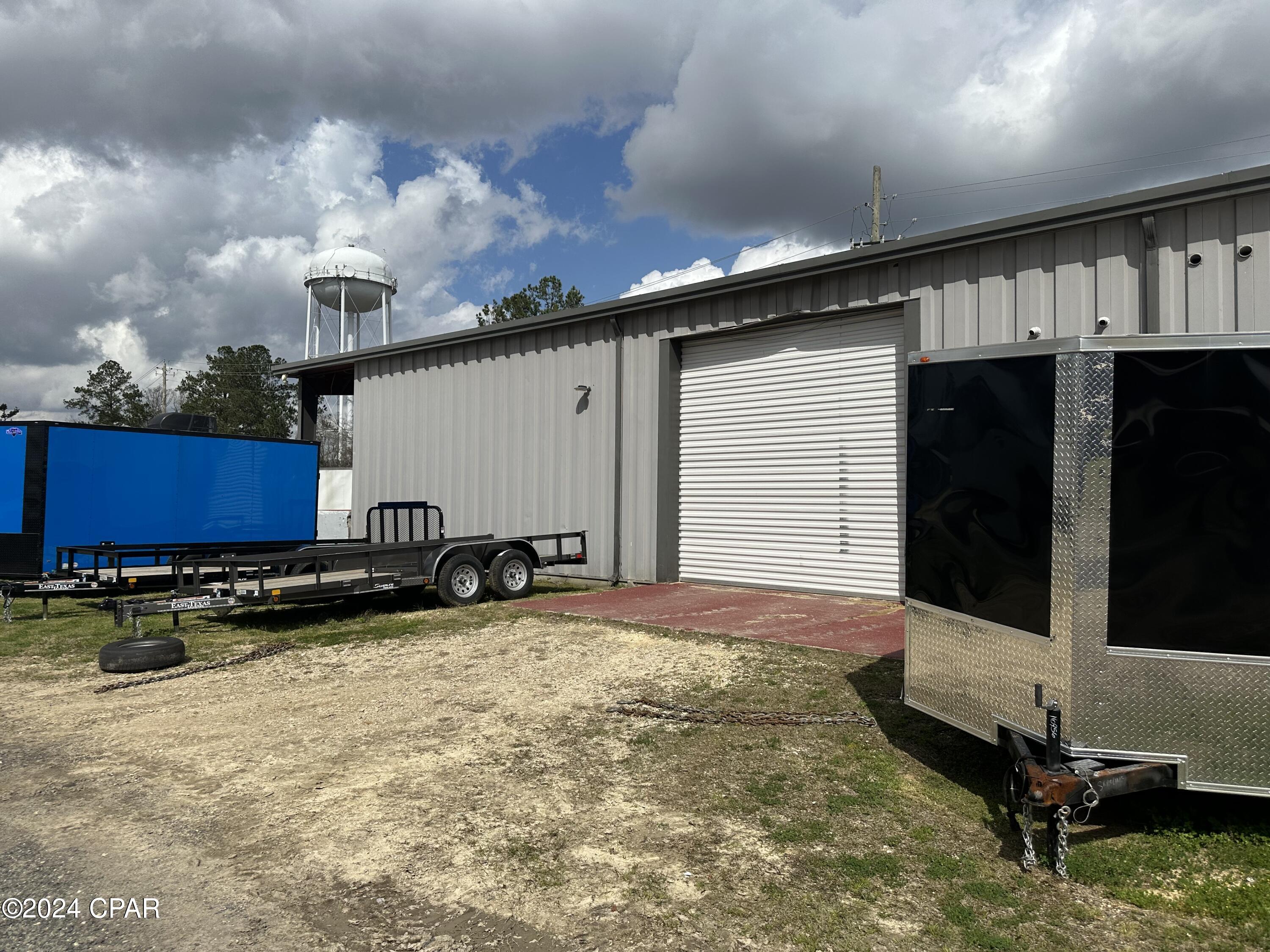 [No Recorded Subdiv] - Commercial Sale