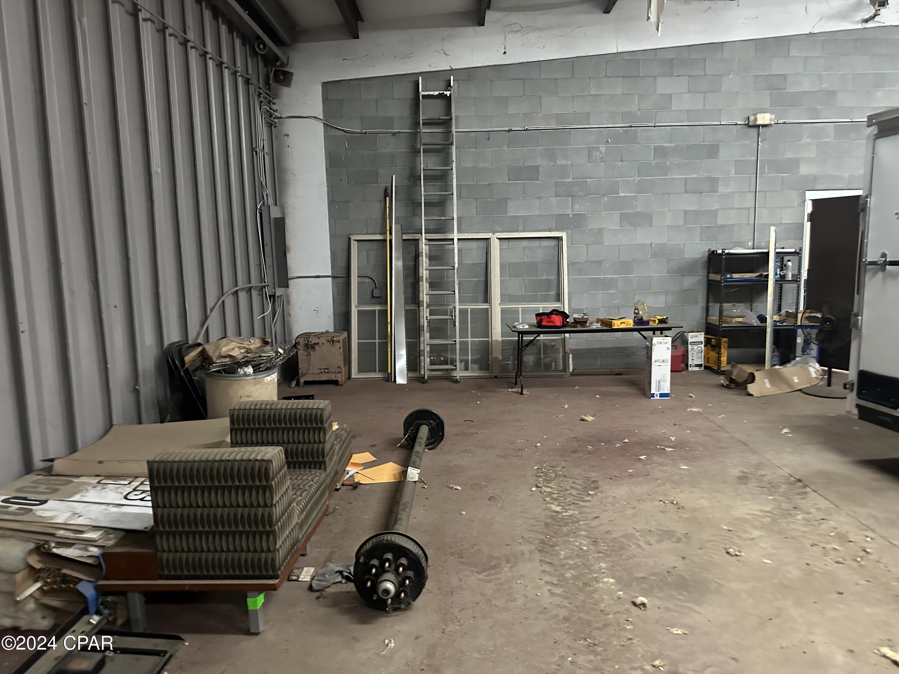 [No Recorded Subdiv] - Commercial Sale