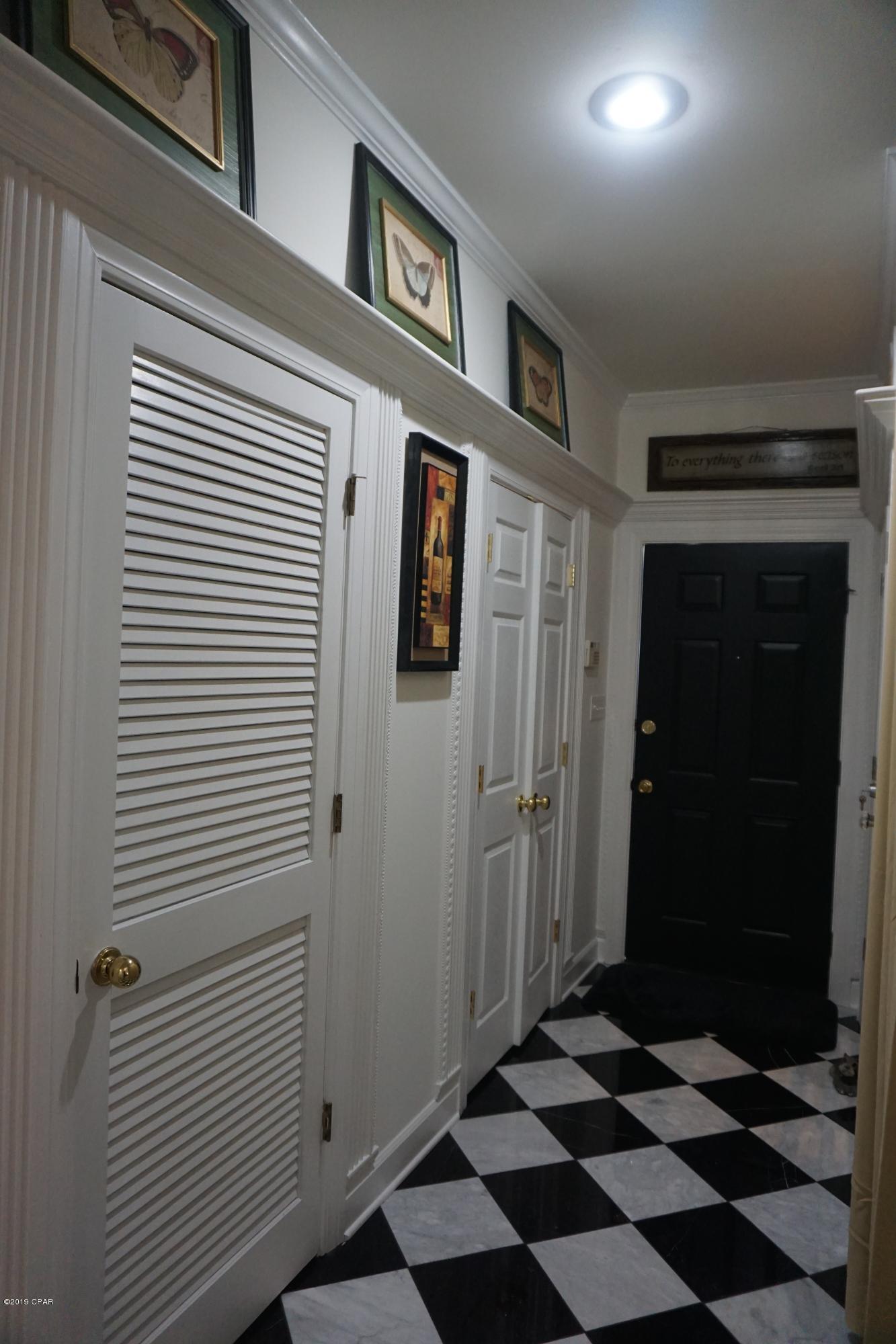 North Oaks - Residential