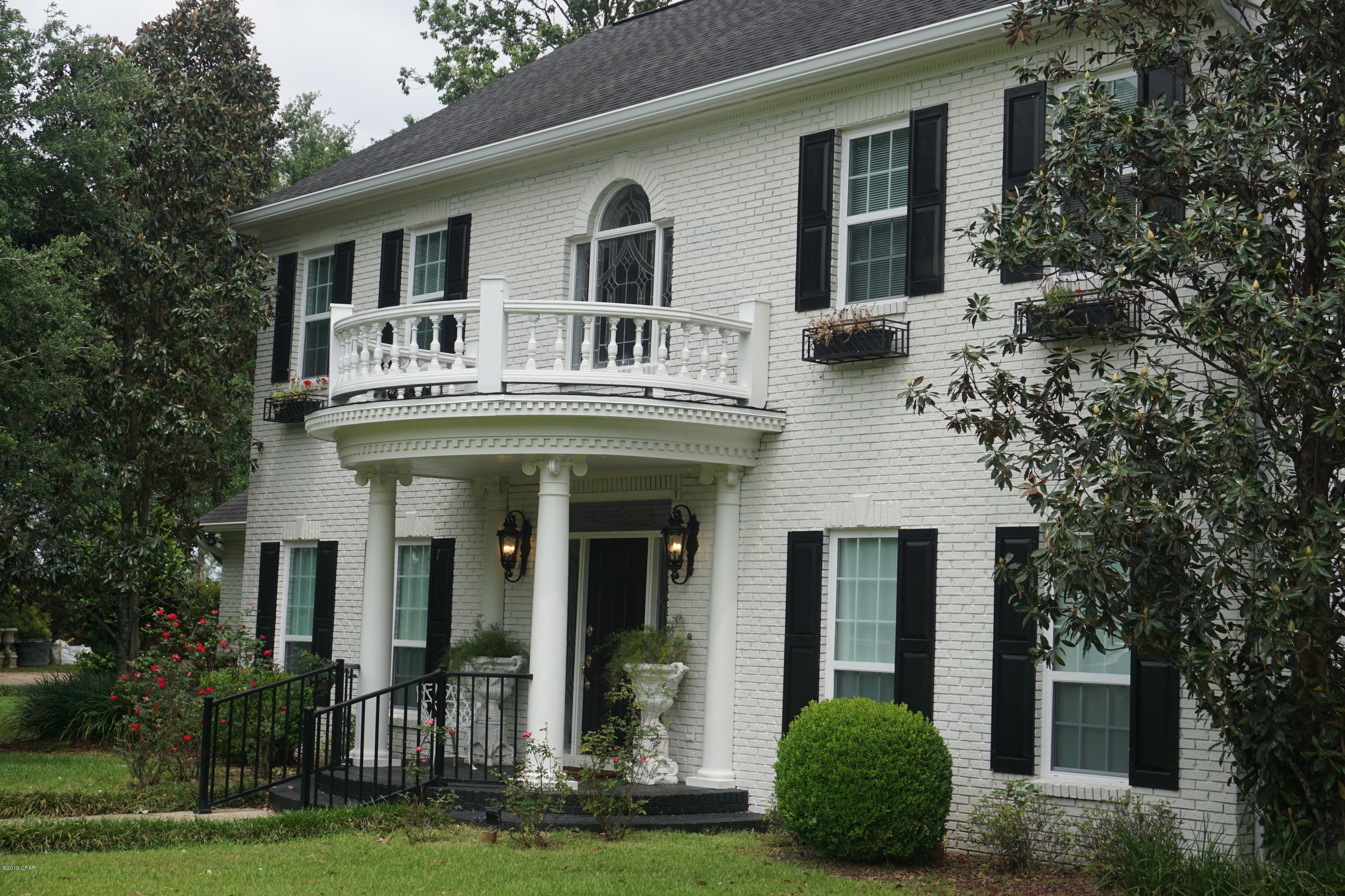 North Oaks - Residential