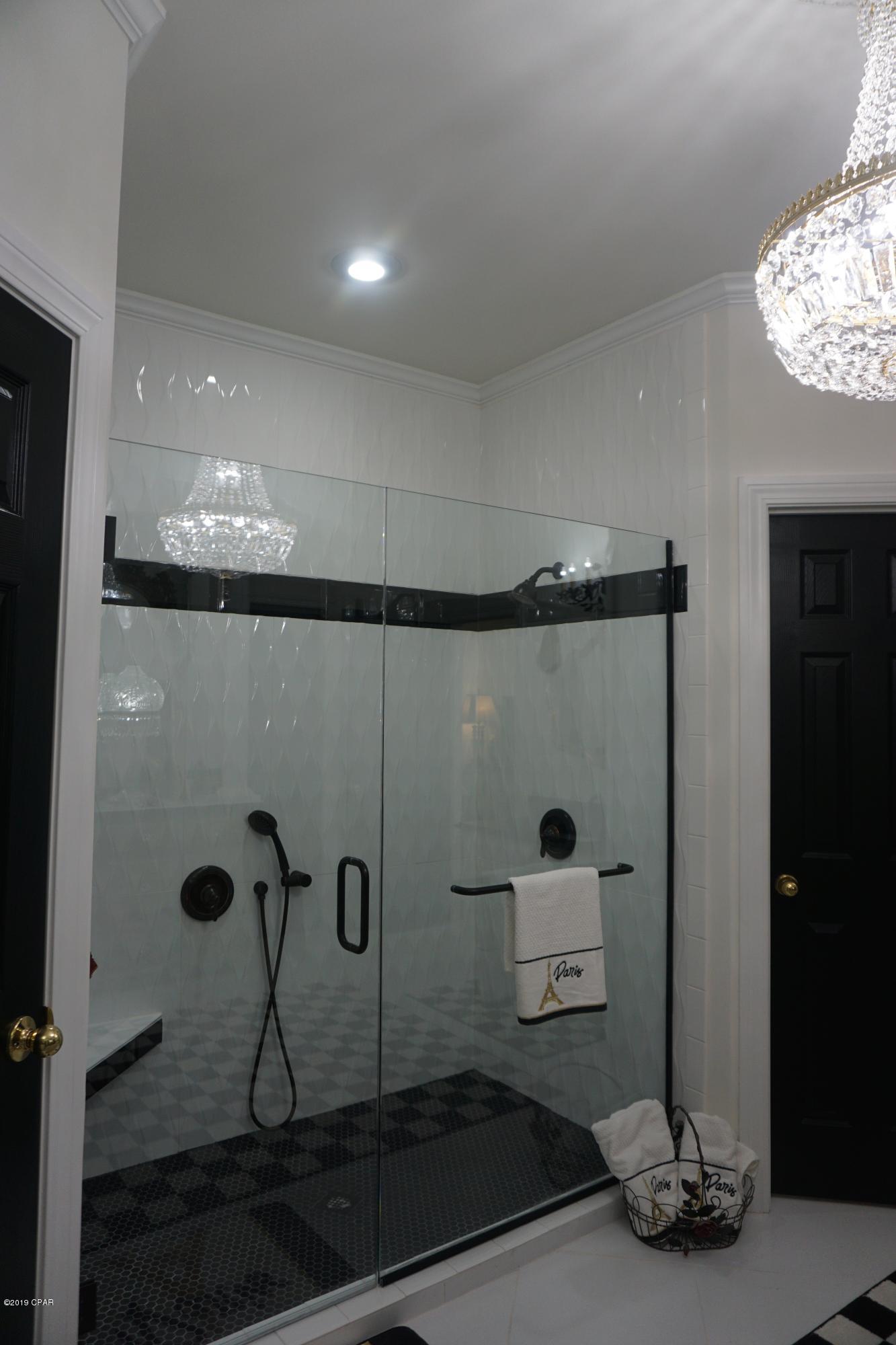 North Oaks - Residential