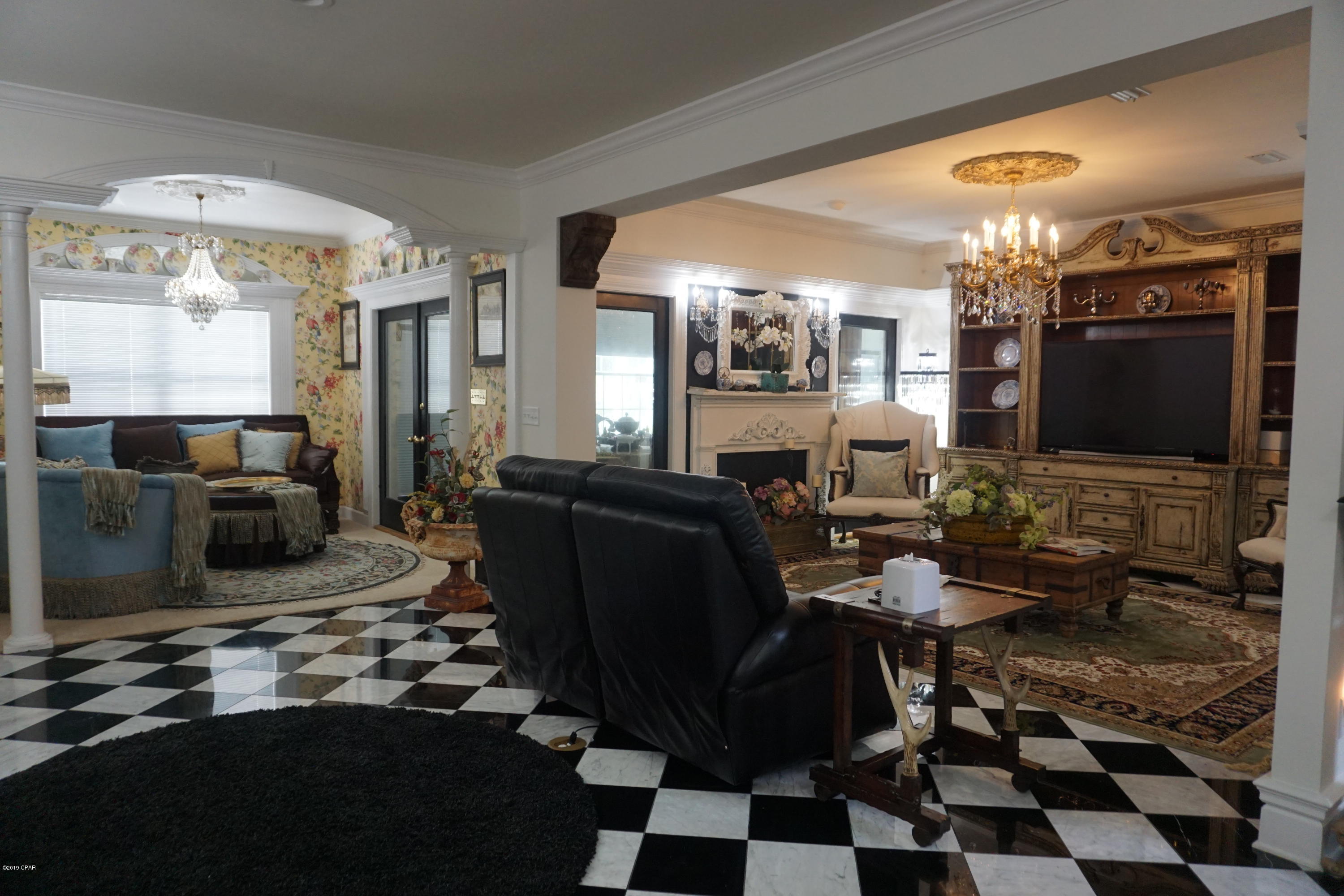 North Oaks - Residential