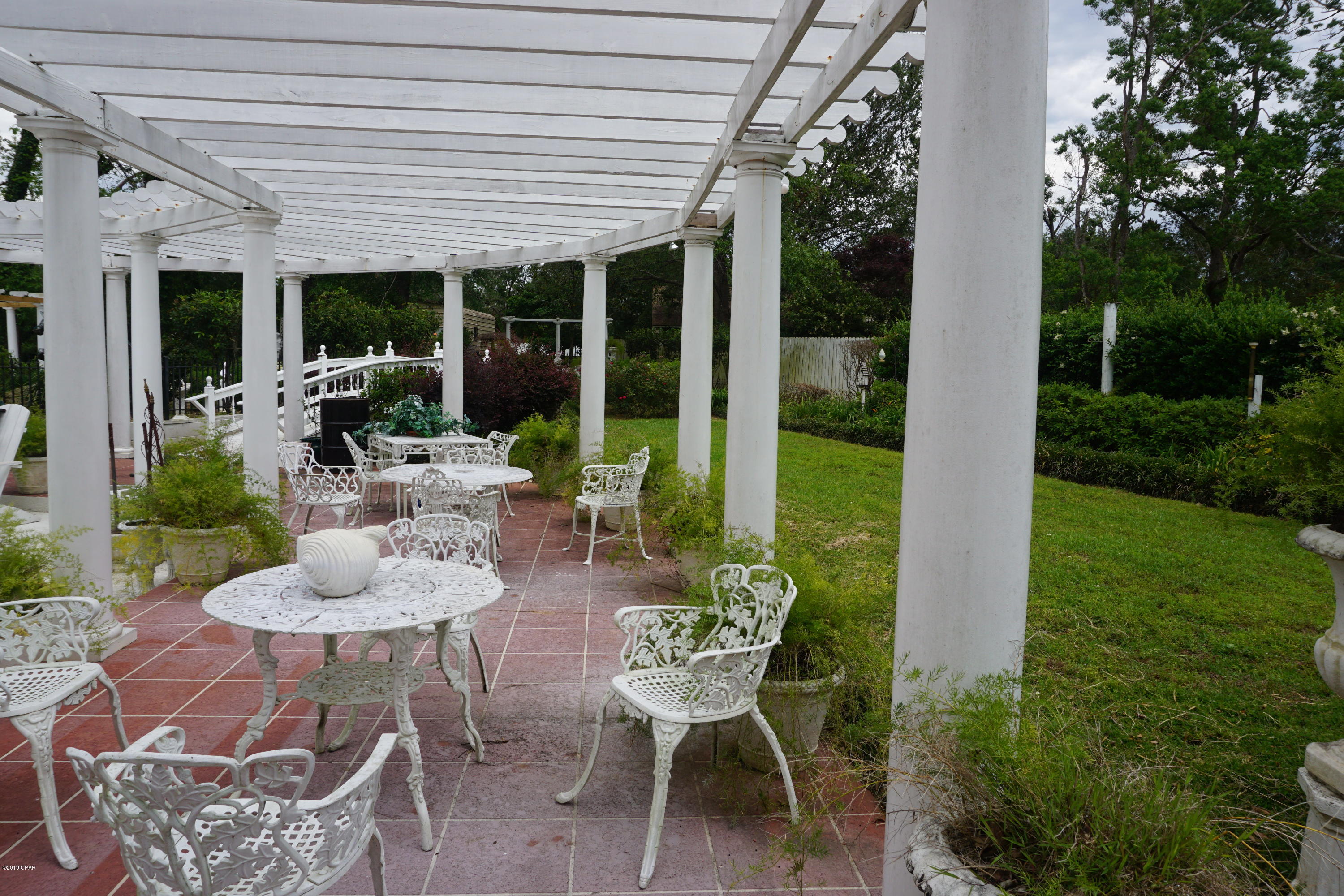 North Oaks - Residential