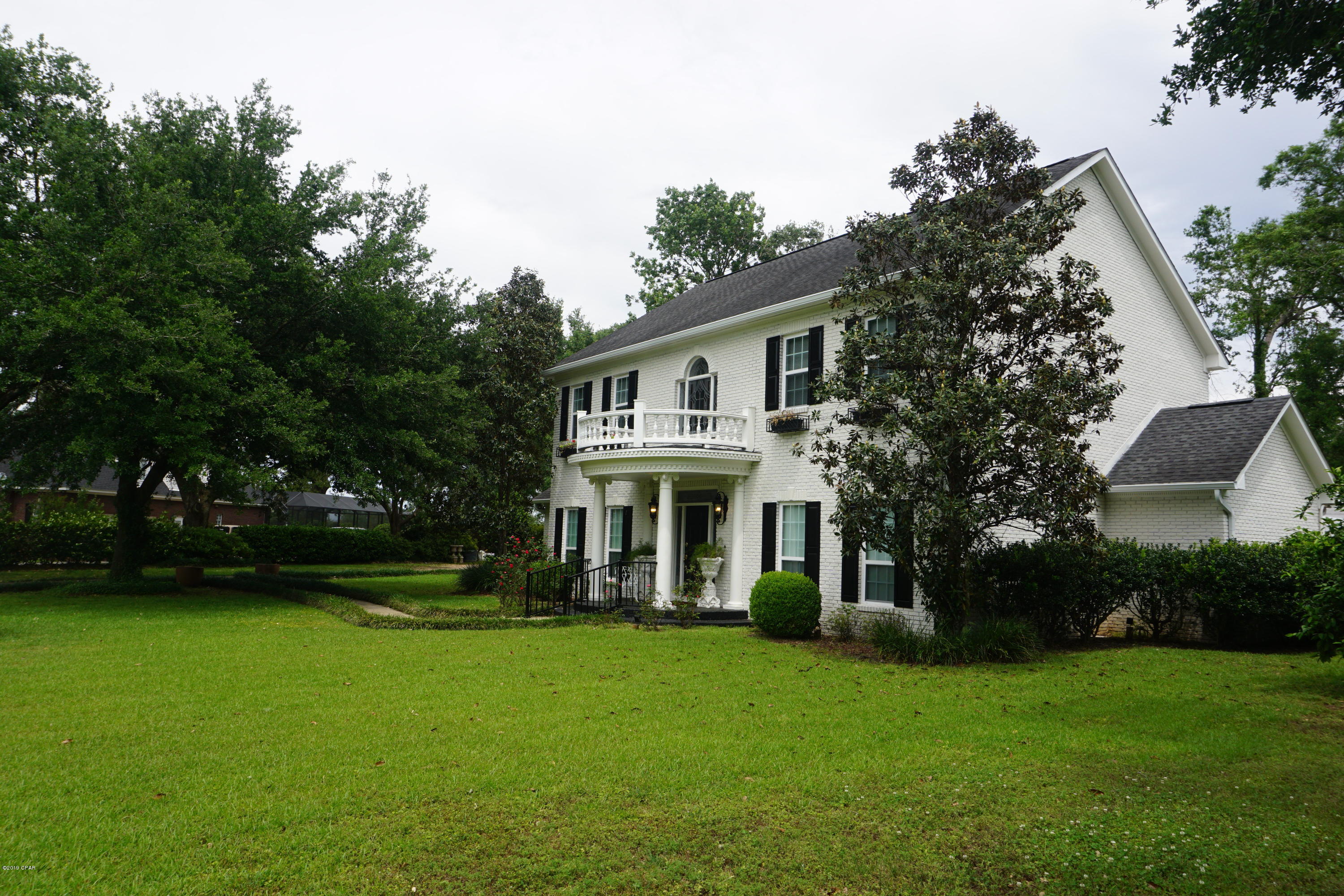 North Oaks - Residential