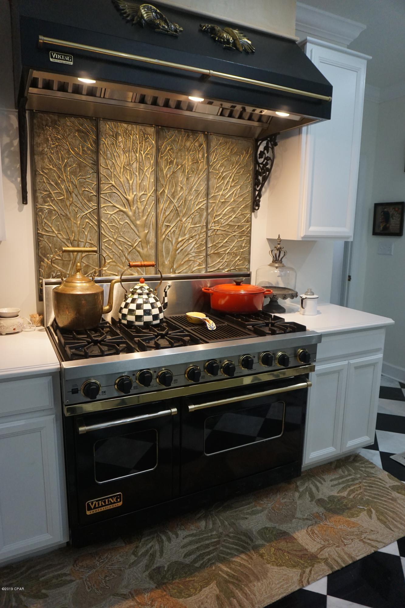 North Oaks - Residential