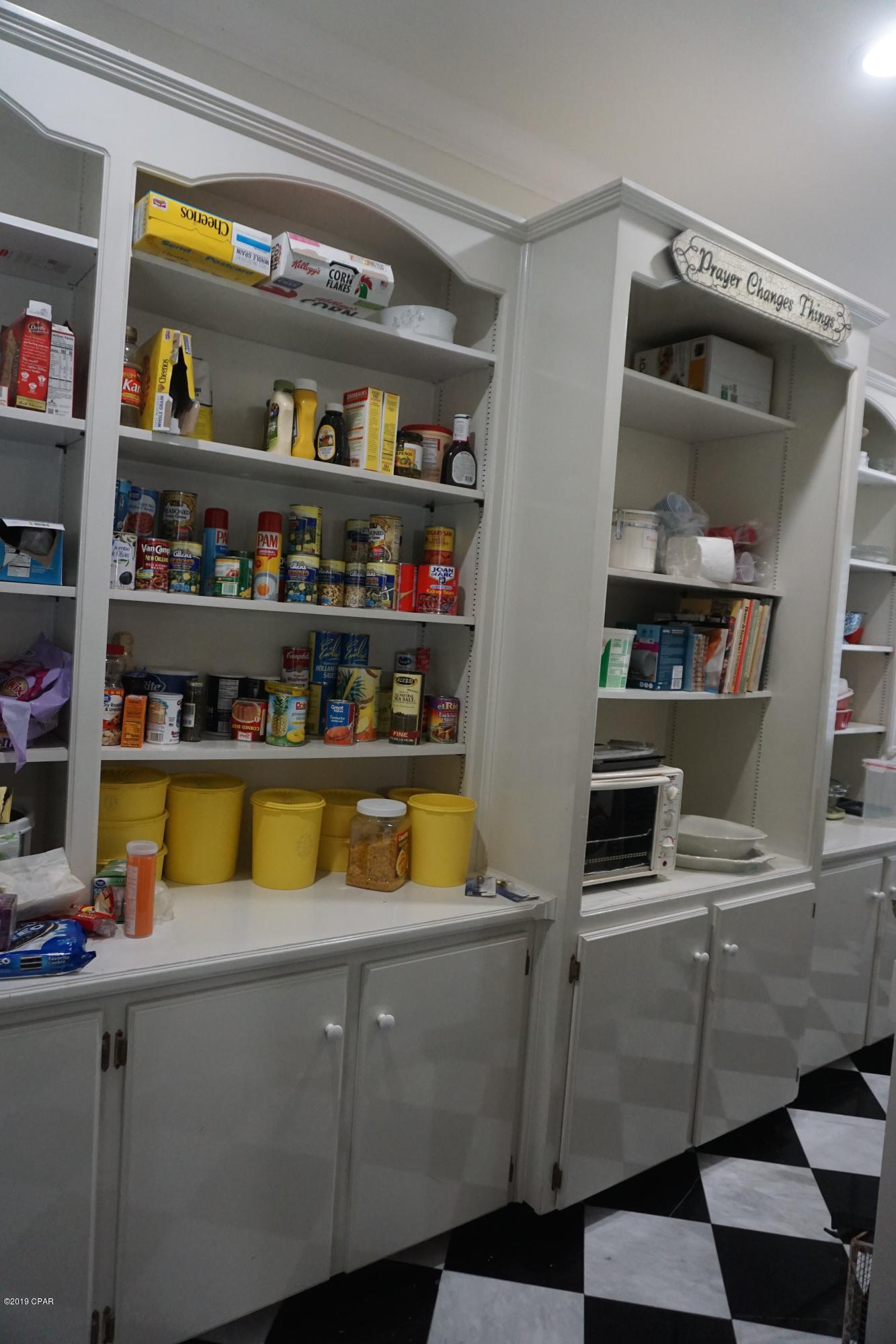 North Oaks - Residential