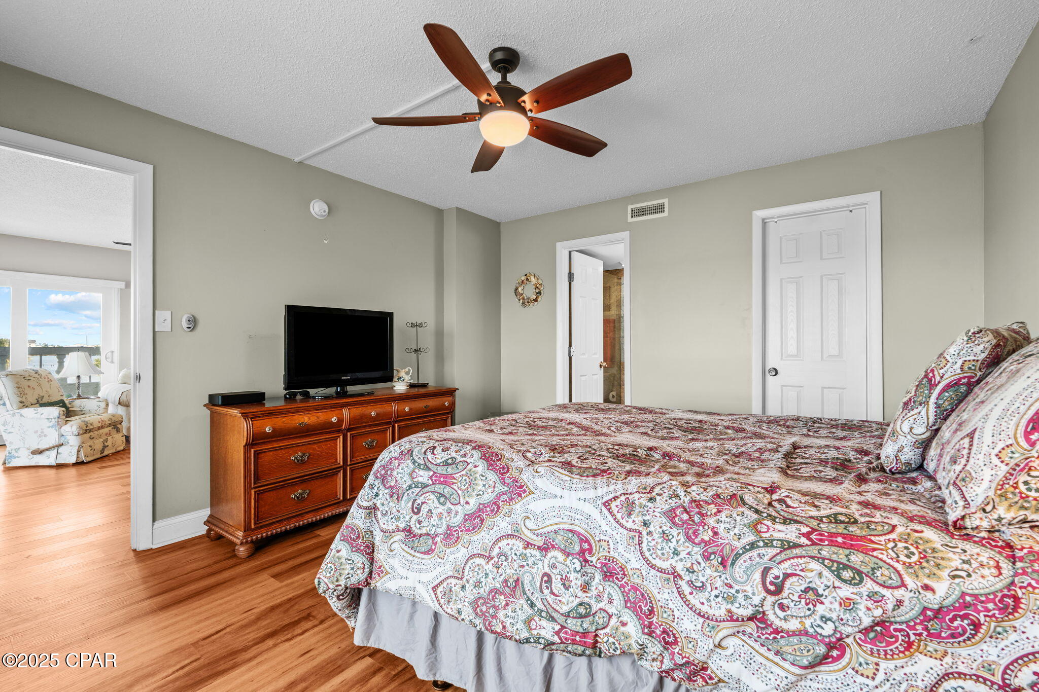 Cove Condominium - Residential