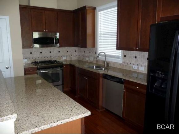 Hawks Landing - Residential Lease