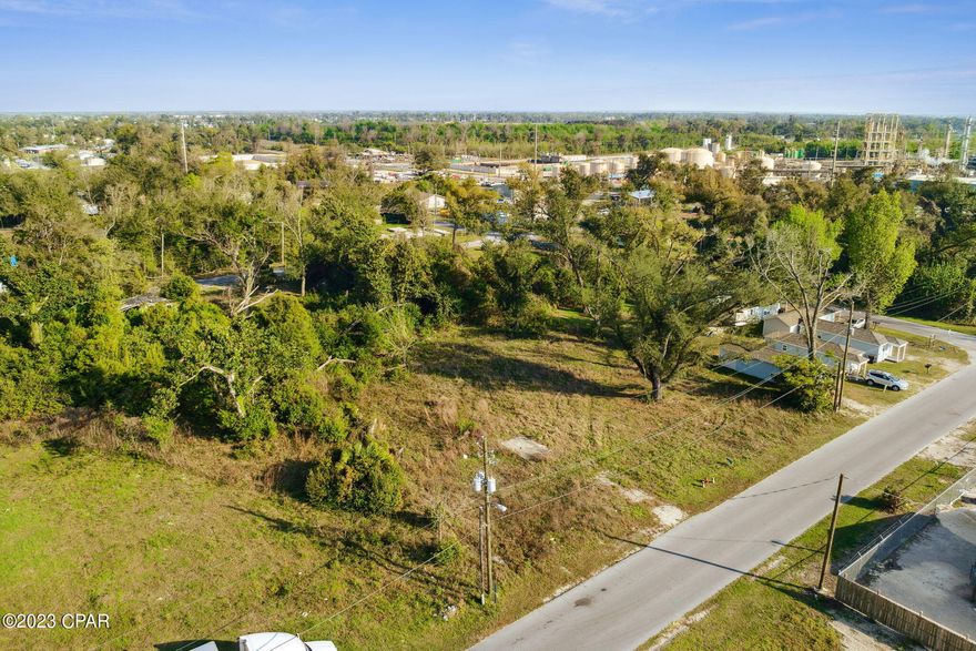 Endless opportunity for this large lot zoned for mixed-use that is high and dry (Flood Zone X).  Add more rental units and create a nice investment to add to your portfolio.  Lot is already mostly cleared and city water and city sewer are available.  Check out muti-unit corner lot property (MLS 766434) to give you an idea of what can be done with this lot!
Property is under contract until 06/20.
