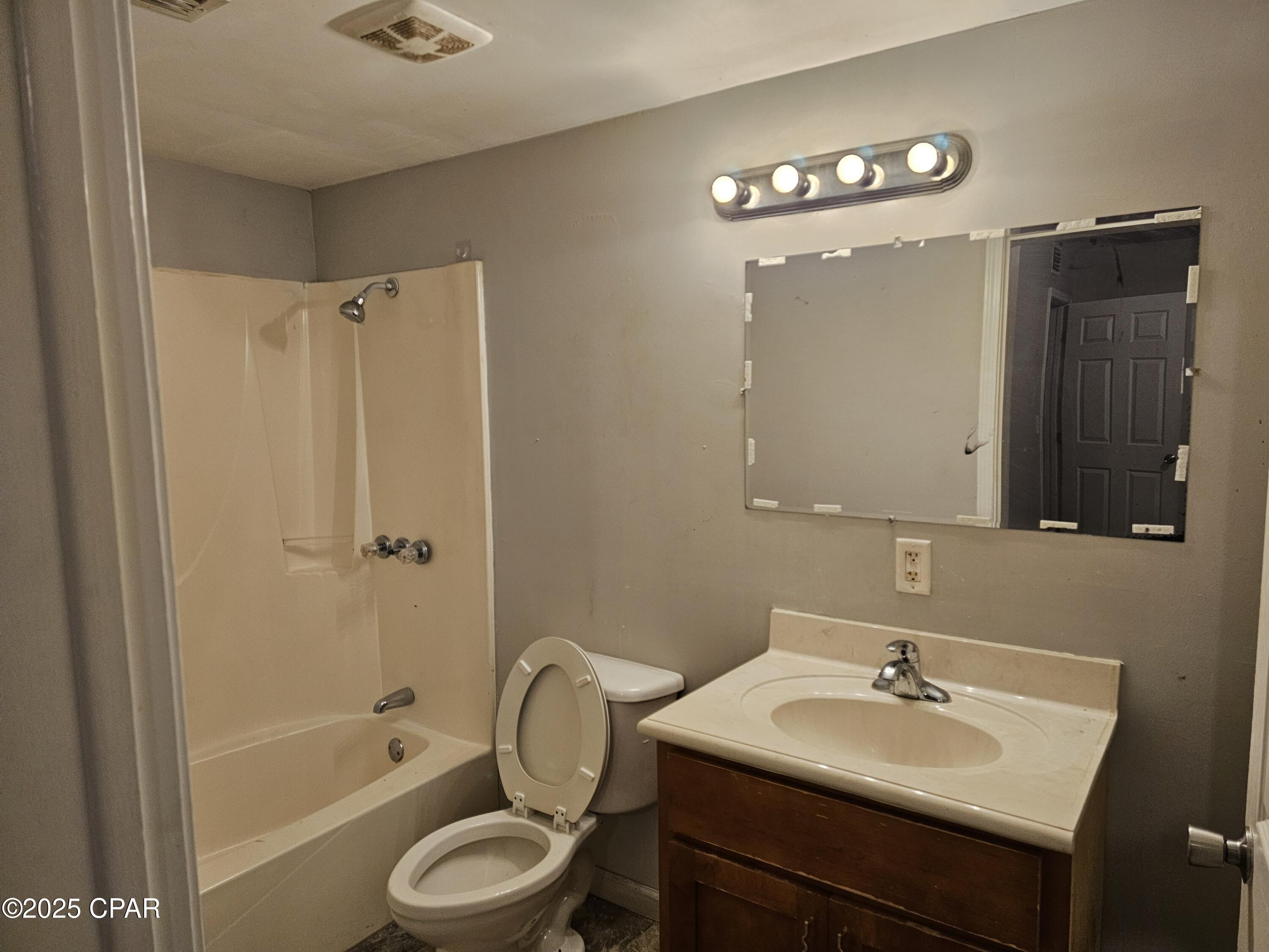 [No Recorded Subdiv] - Residential Lease