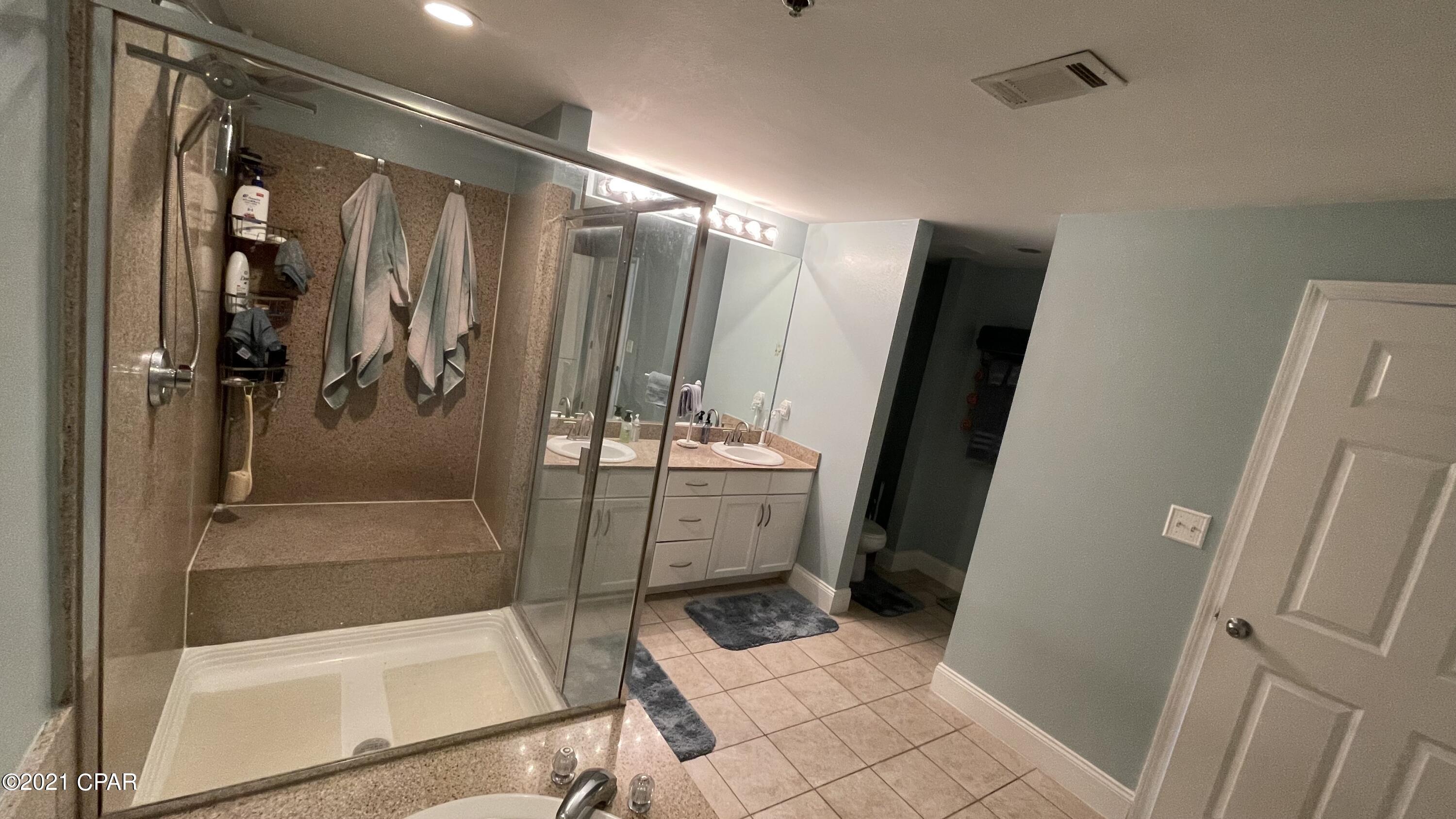 Laketown Wharf - Residential