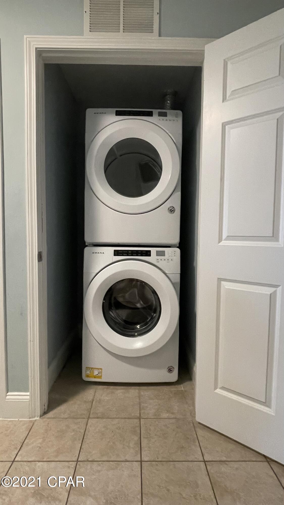 Laketown Wharf - Residential