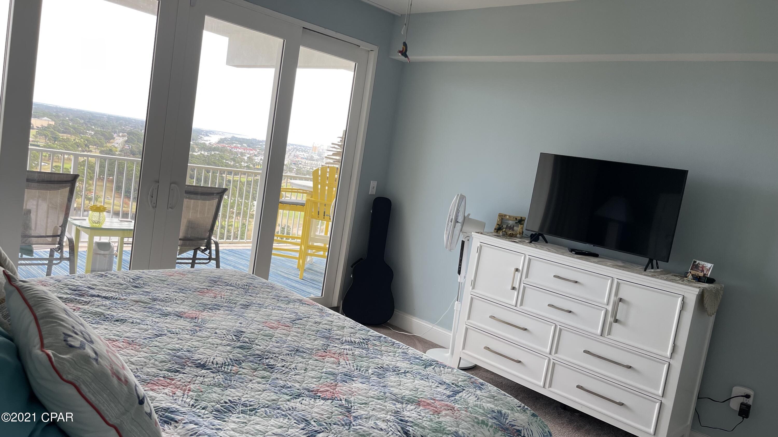 Laketown Wharf - Residential