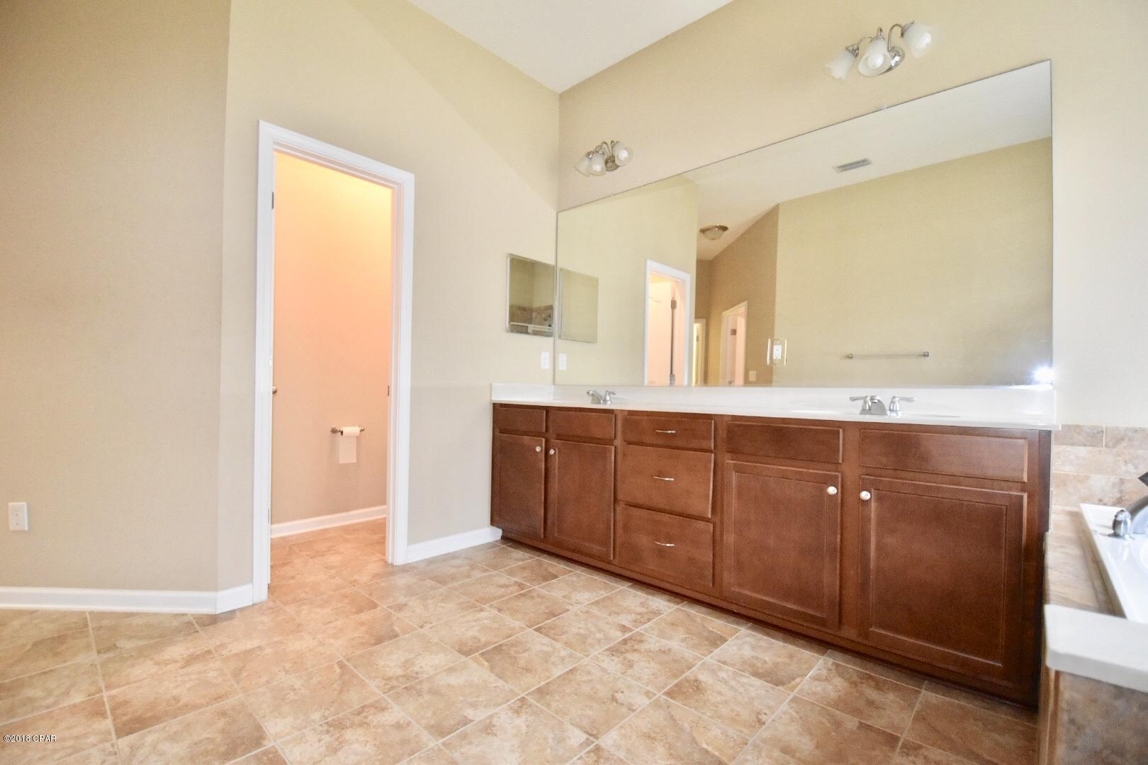 Hawks Landing - Residential