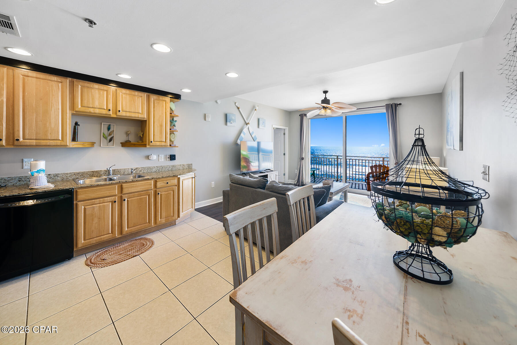 Splash Condo - Residential