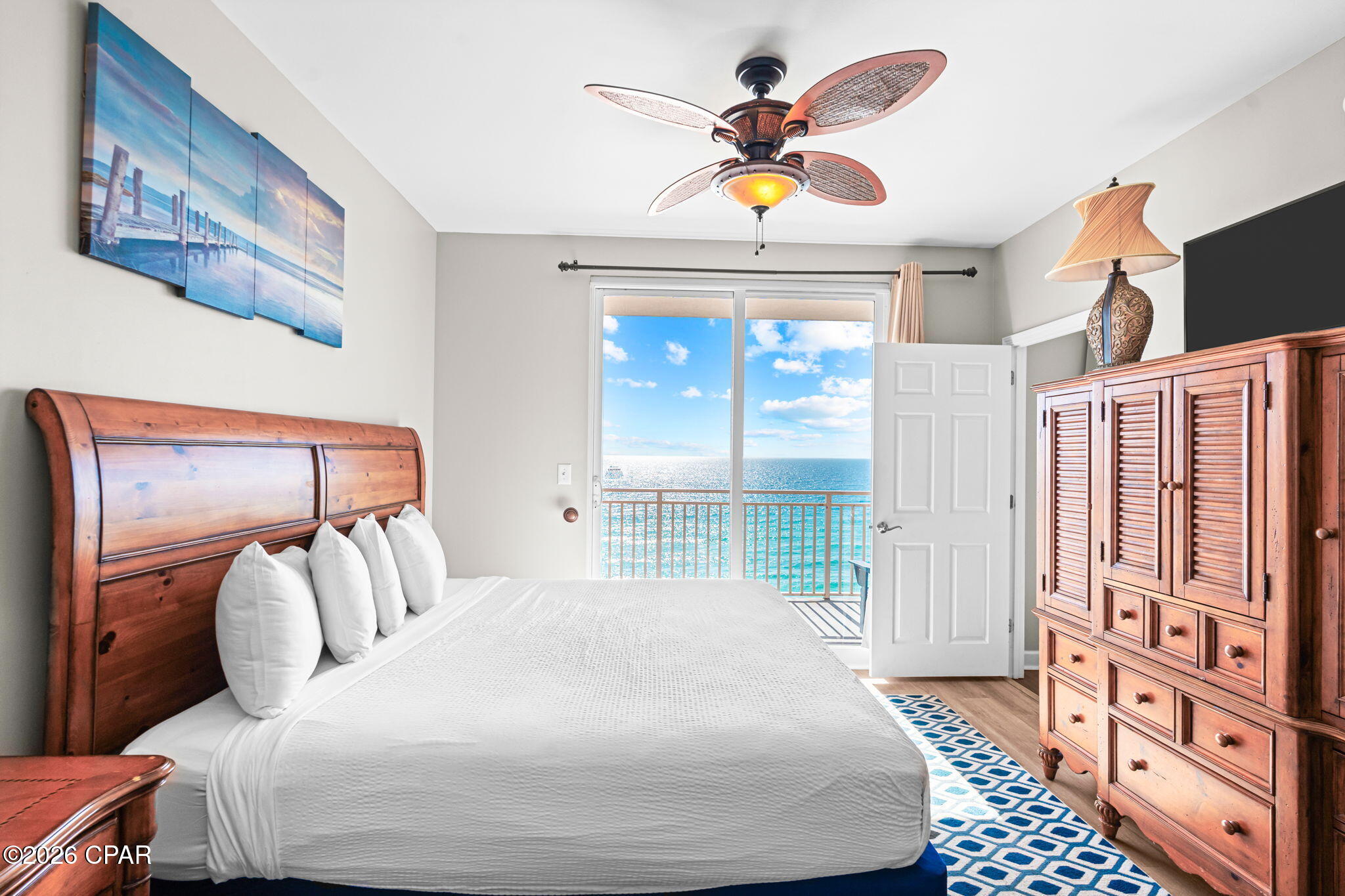 Splash Condo - Residential