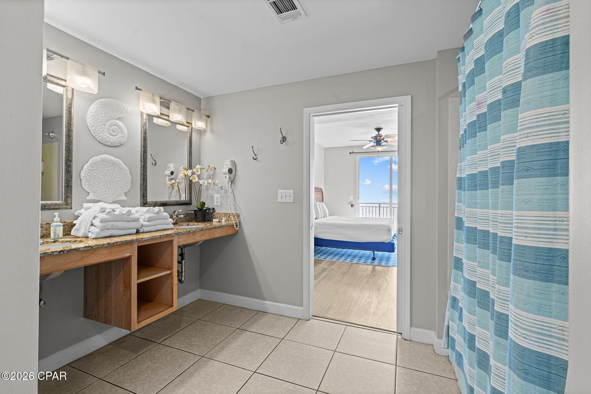 Splash Condo - Residential