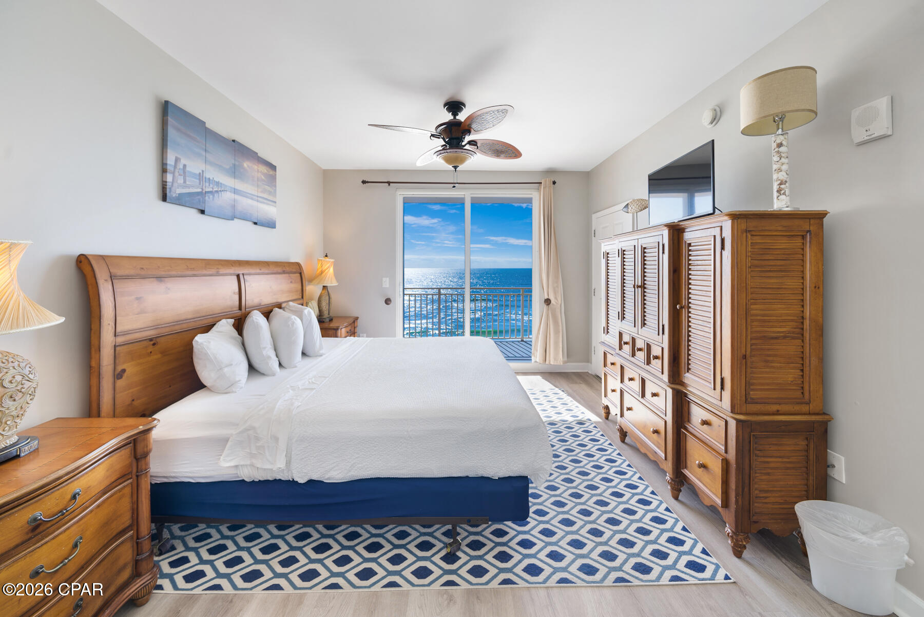 Splash Condo - Residential