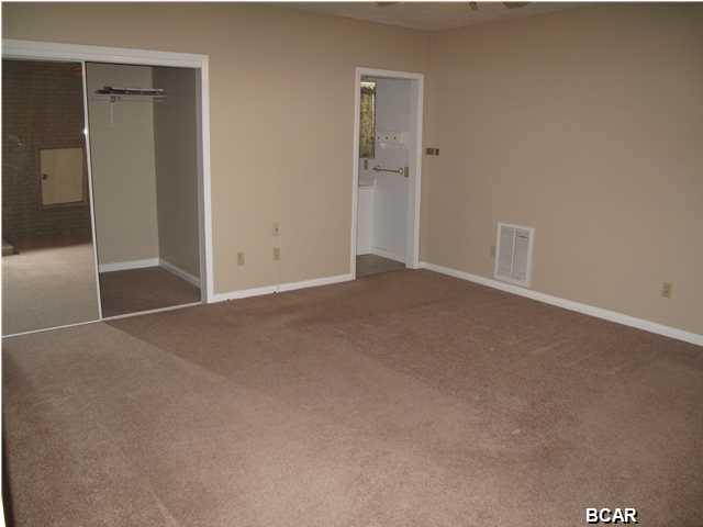 Northwoods Estates 1st Add - Residential Lease