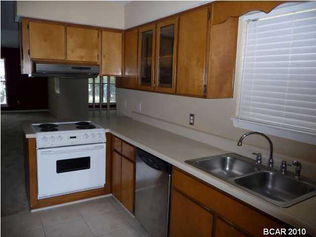 E.L. Wood - Residential Lease