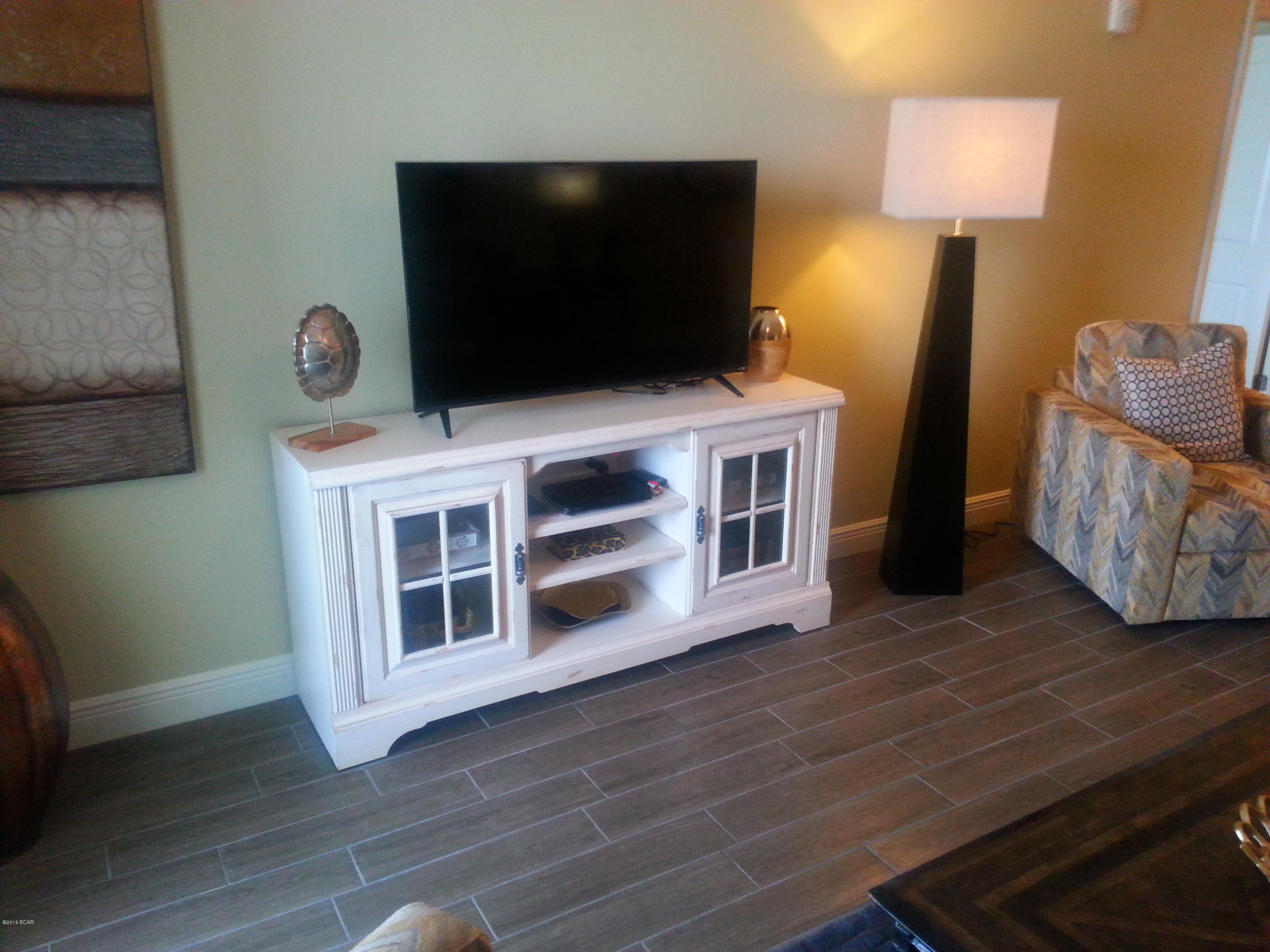 Sterling Breeze - Residential