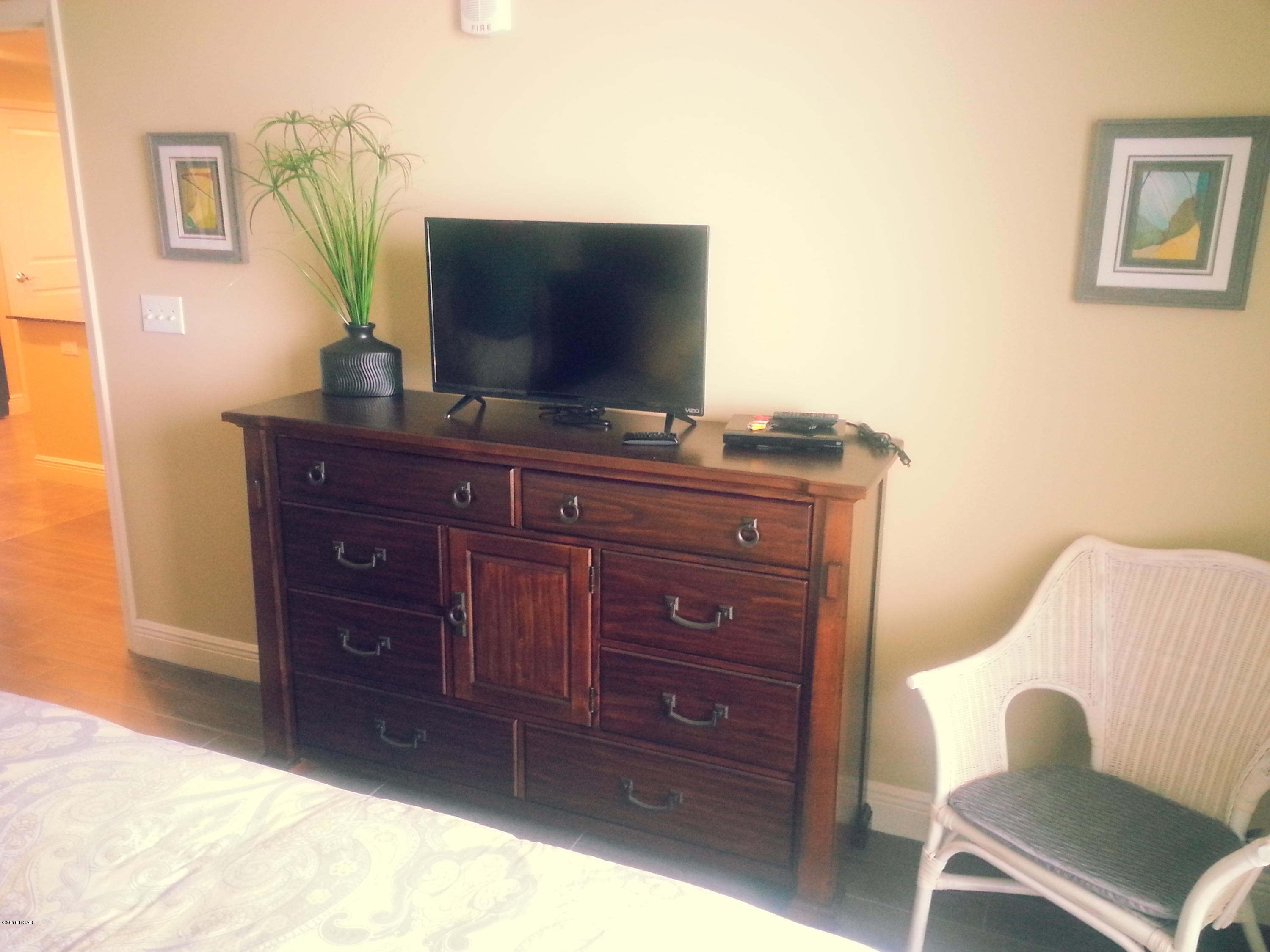 Sterling Breeze - Residential