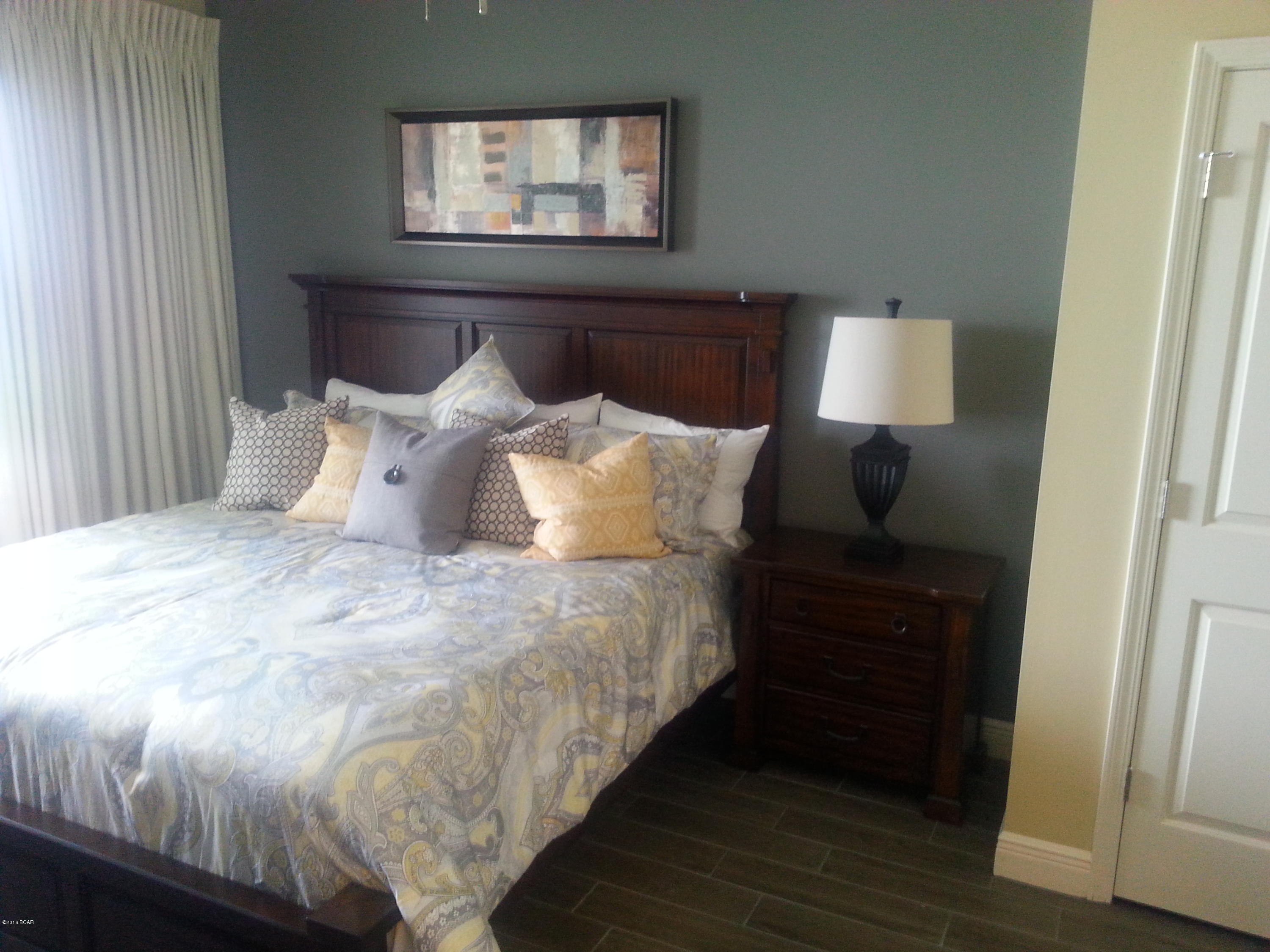 Sterling Breeze - Residential