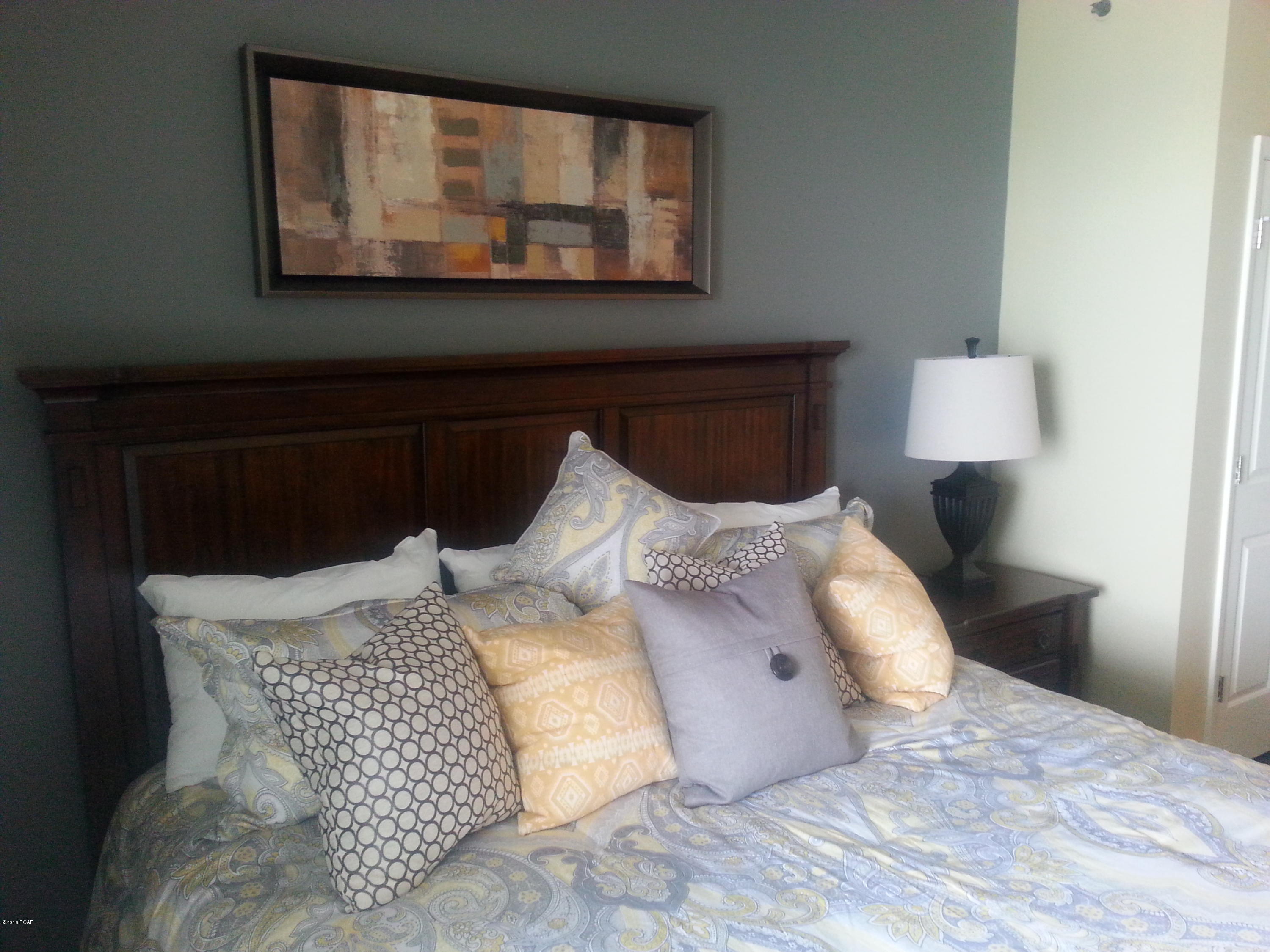 Sterling Breeze - Residential