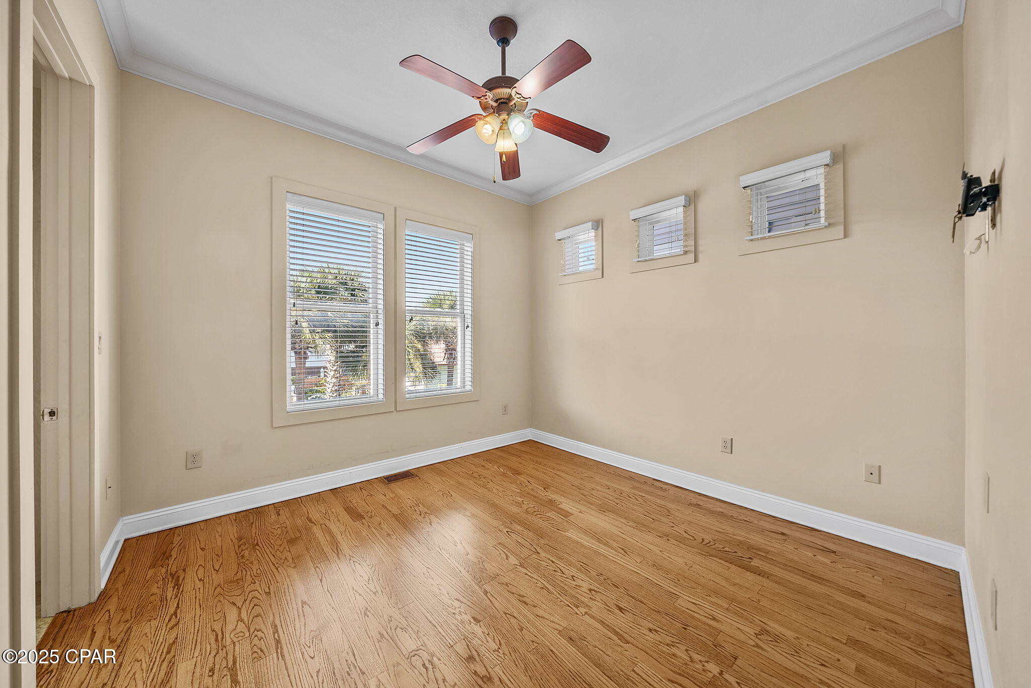 Cresent Bch Unit 1 - Residential