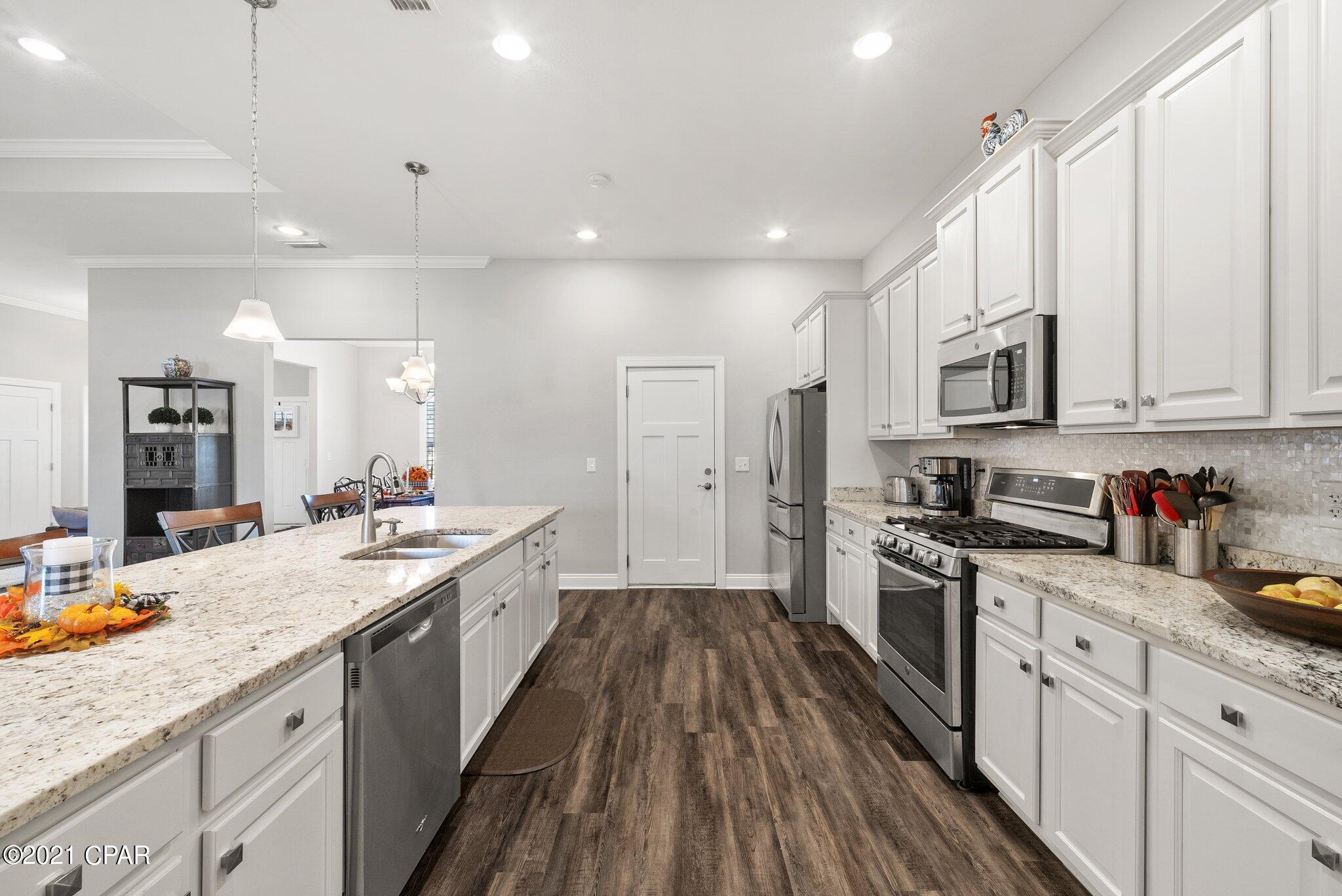 Plantation at College Point - Residential