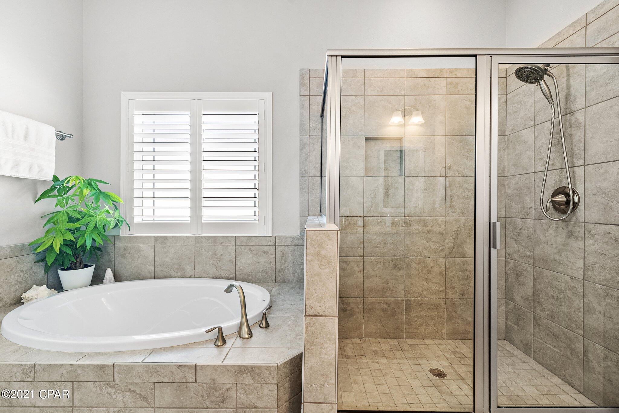 Plantation at College Point - Residential