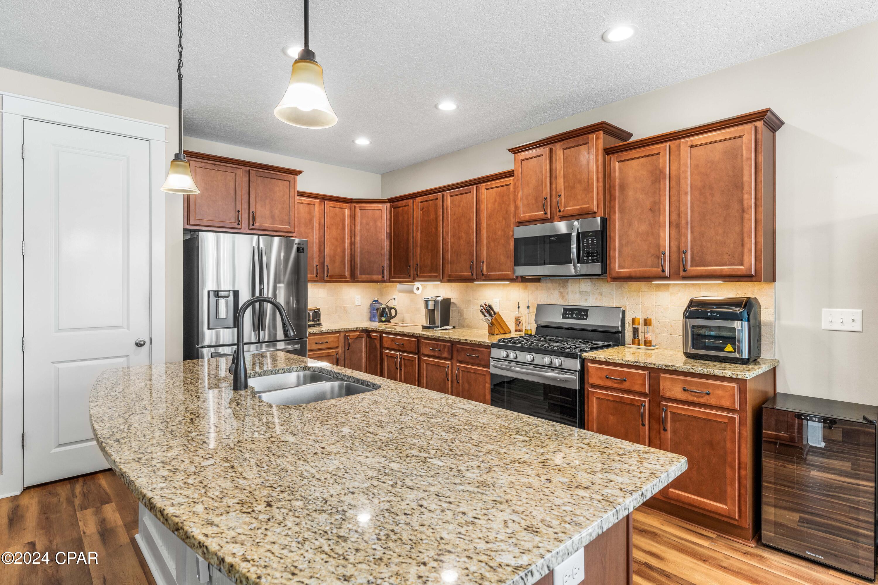 Panama City Beach, Florida 32407, United States, 3 Bedrooms Bedrooms, ,2 BathroomsBathrooms,Residential,Pending,55196