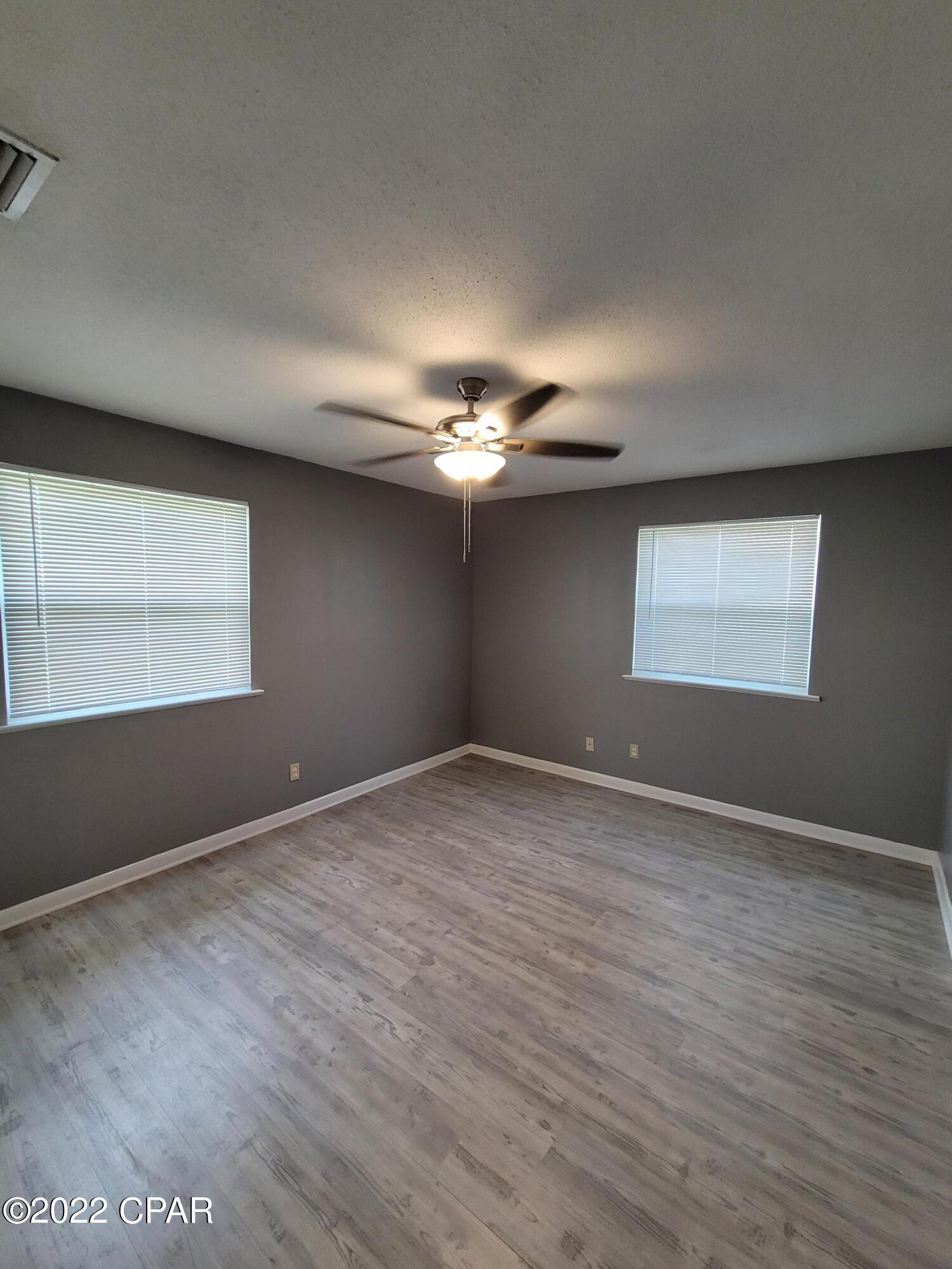 Meadowbrook Estates - Residential Lease