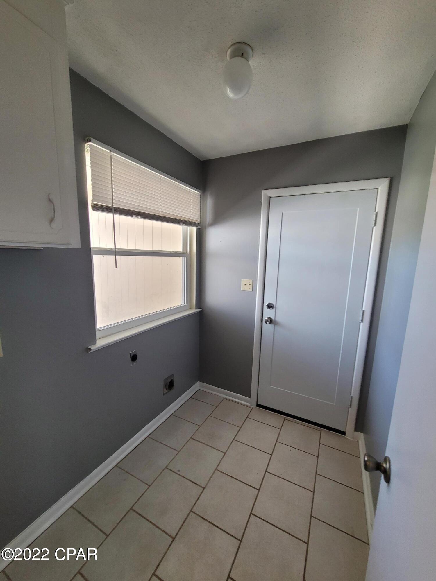 Meadowbrook Estates - Residential Lease