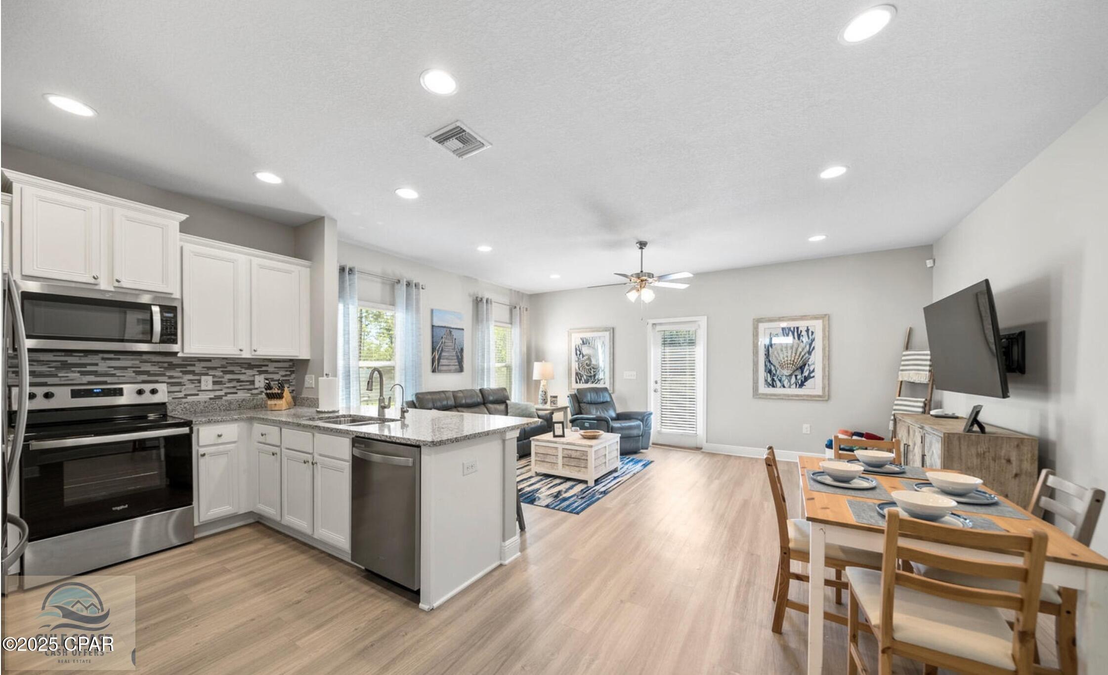 Hathaway Townhomes - Residential Lease