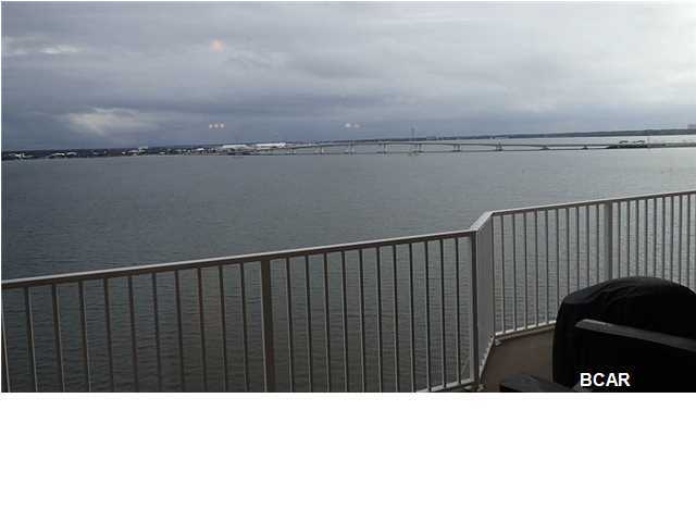 Hibiscus By The Bay - Residential