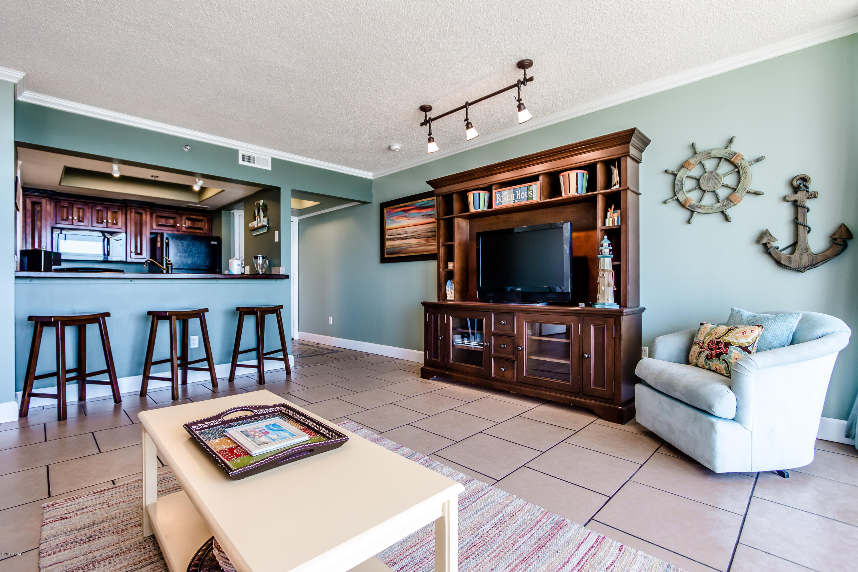 Long Beach Towers III - Residential