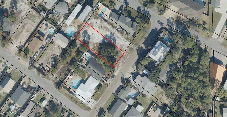This 150x50 lot less than 1200 feet to the beach would be perfect to build your dream home. The location would also be perfect to build an investment property for beach goers. Lot is not located in an HOA and close to restaurants and shops. Drive by today!