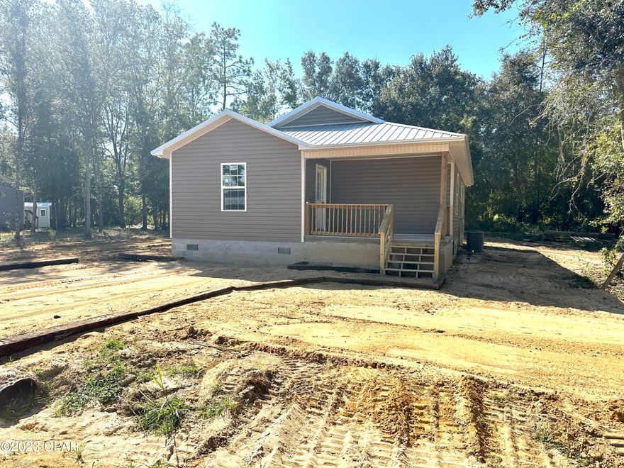 Affordable well built custom home with 2 bedrooms and 2 bathrooms.  This house is located within a few miles of Lake Seminole which is known for wildlife and great fishing.  It is convenient to Interstate 10.  The home has spray foam insulation, premium vinyl siding, Luxury vinyl plank flooring, and a metal roof.  Take a look at this brand new home that is listed under $170,000.  This is a great value! Call for an appointment!