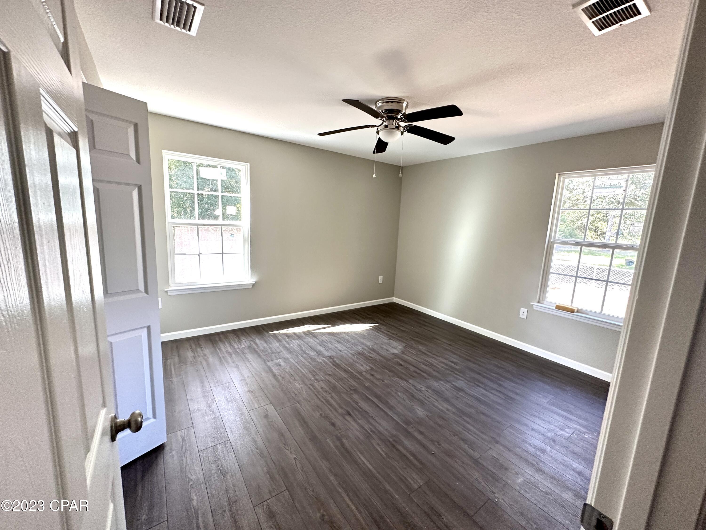 Grand Ridge - Residential