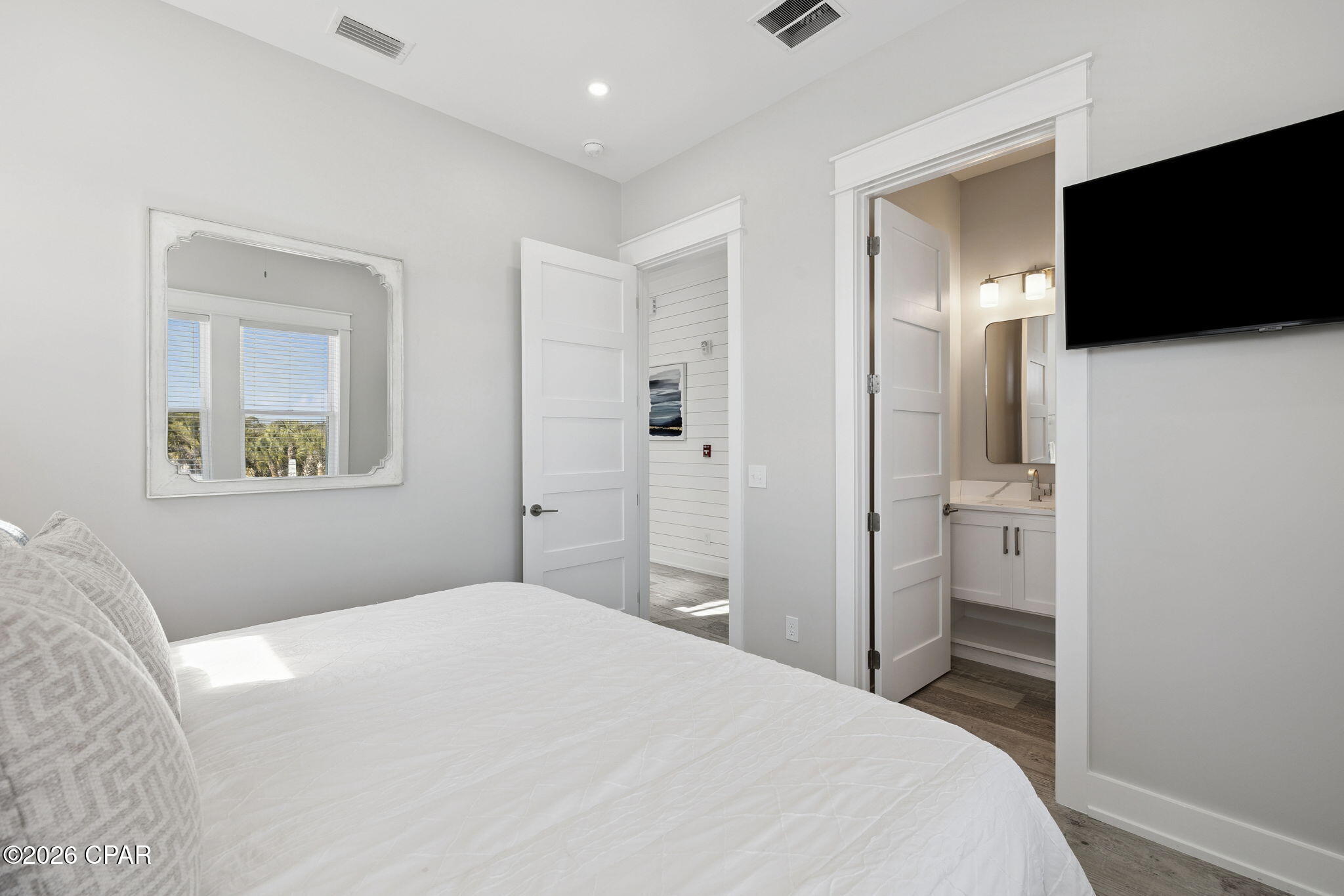 Lullwater Beach - Residential