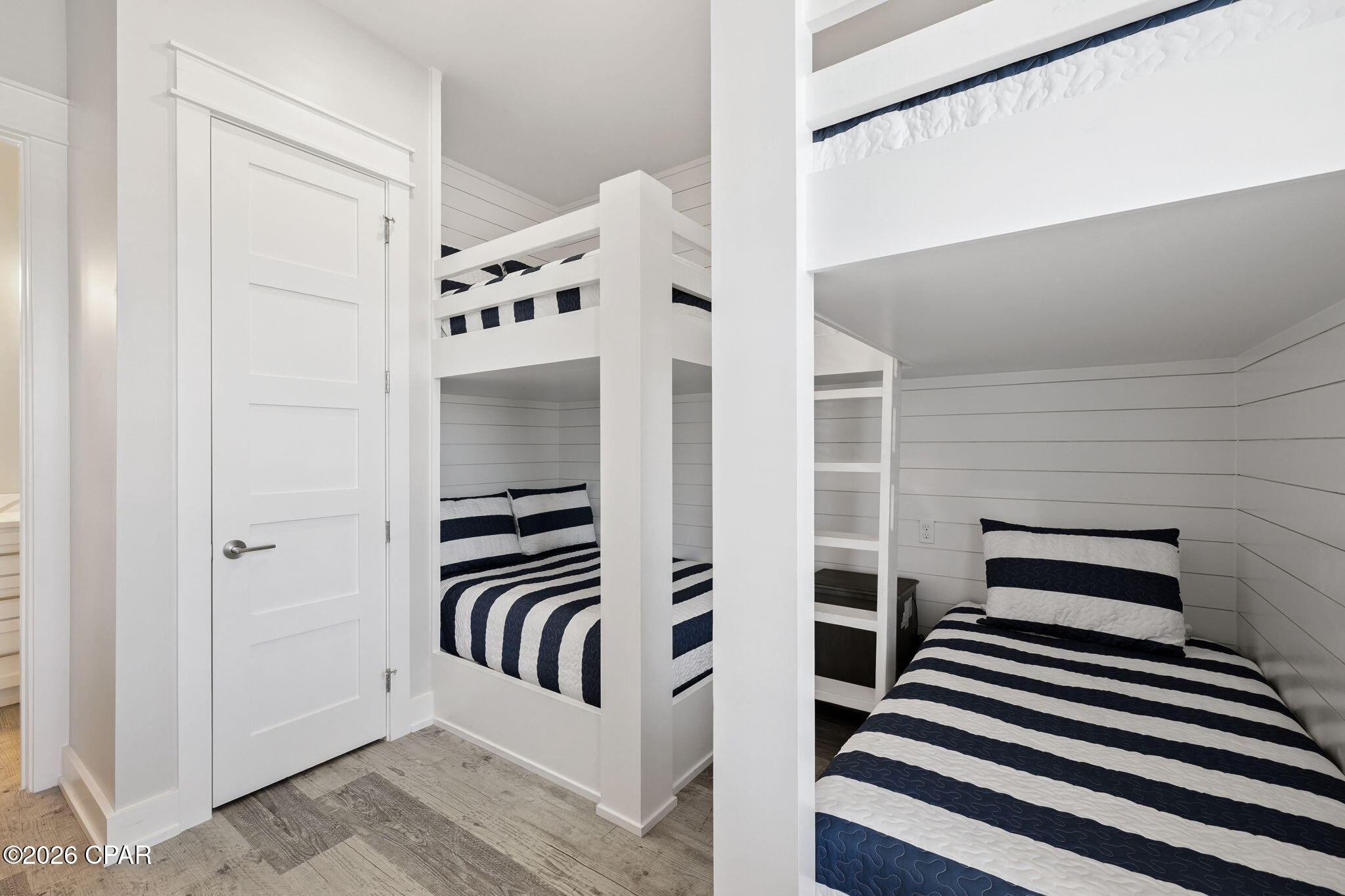 Lullwater Beach - Residential