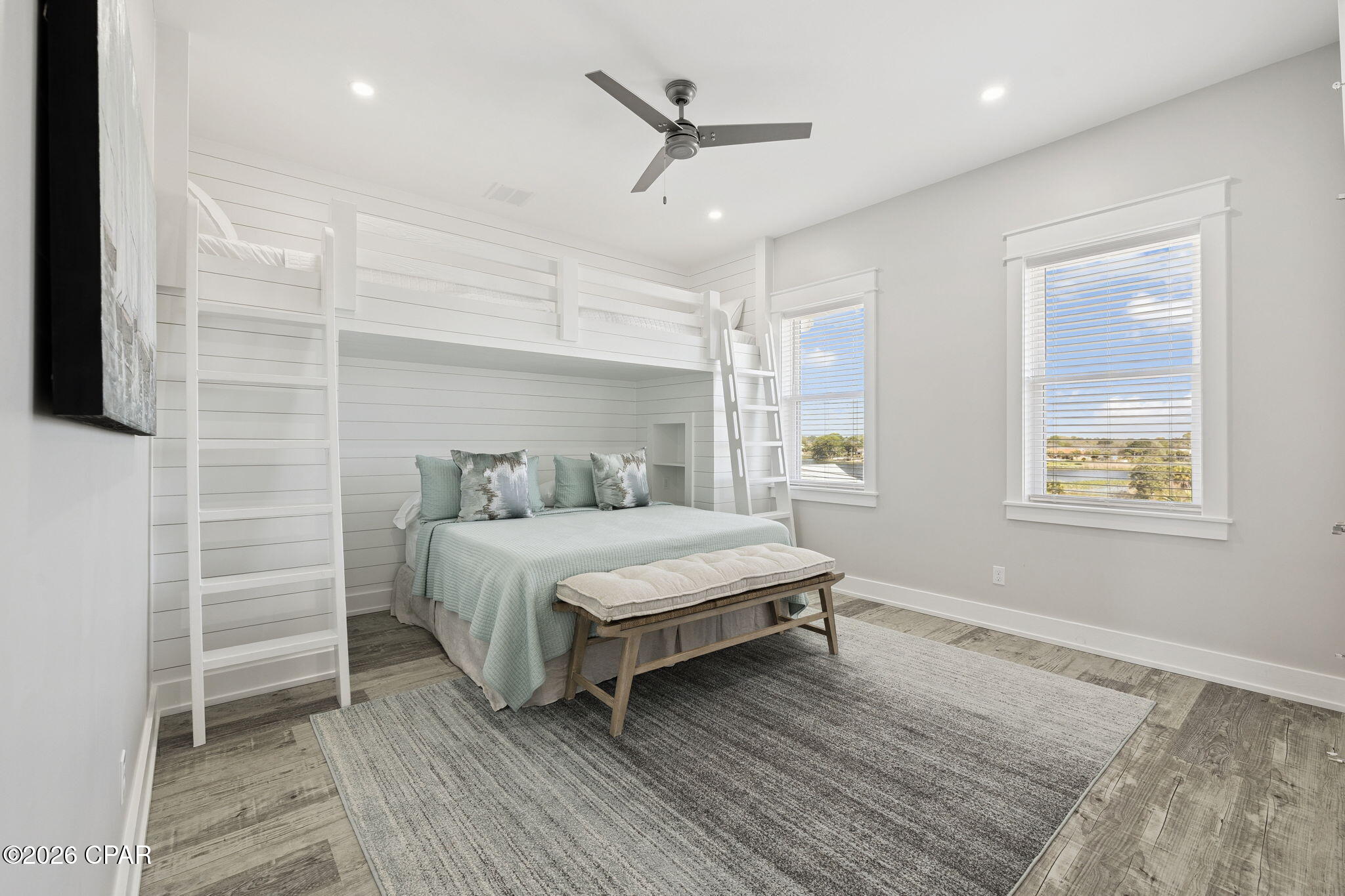 Lullwater Beach - Residential