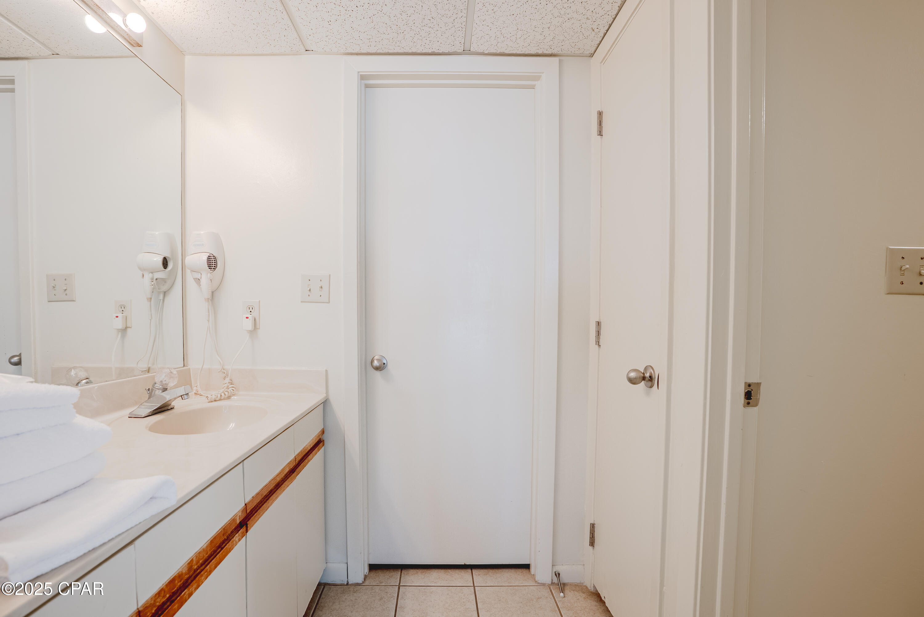 Edgewater Tower II - Residential