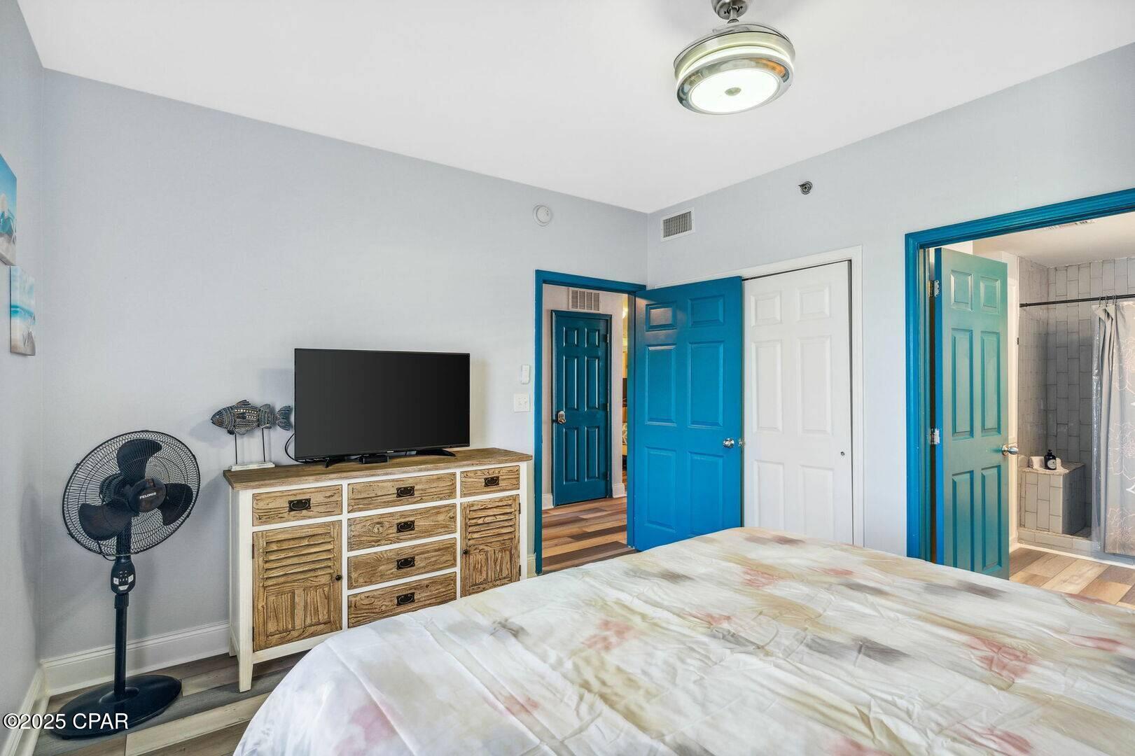 Laketown Wharf - Residential Lease