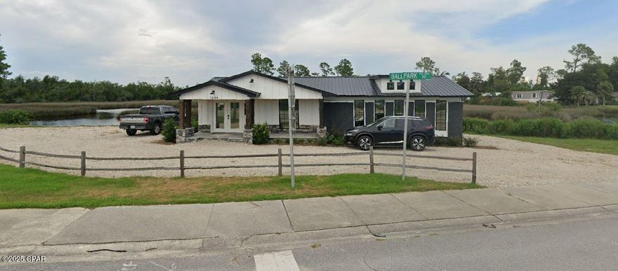Individual offices for lease in Southport. This very nice and modern building is set up and ready for your business. Two offices available, ranging each from $750 monthly plus sales tax (currently 3%). Utilities included, just set up own telecommunications if necessary. Shared bathroom and kitchen.