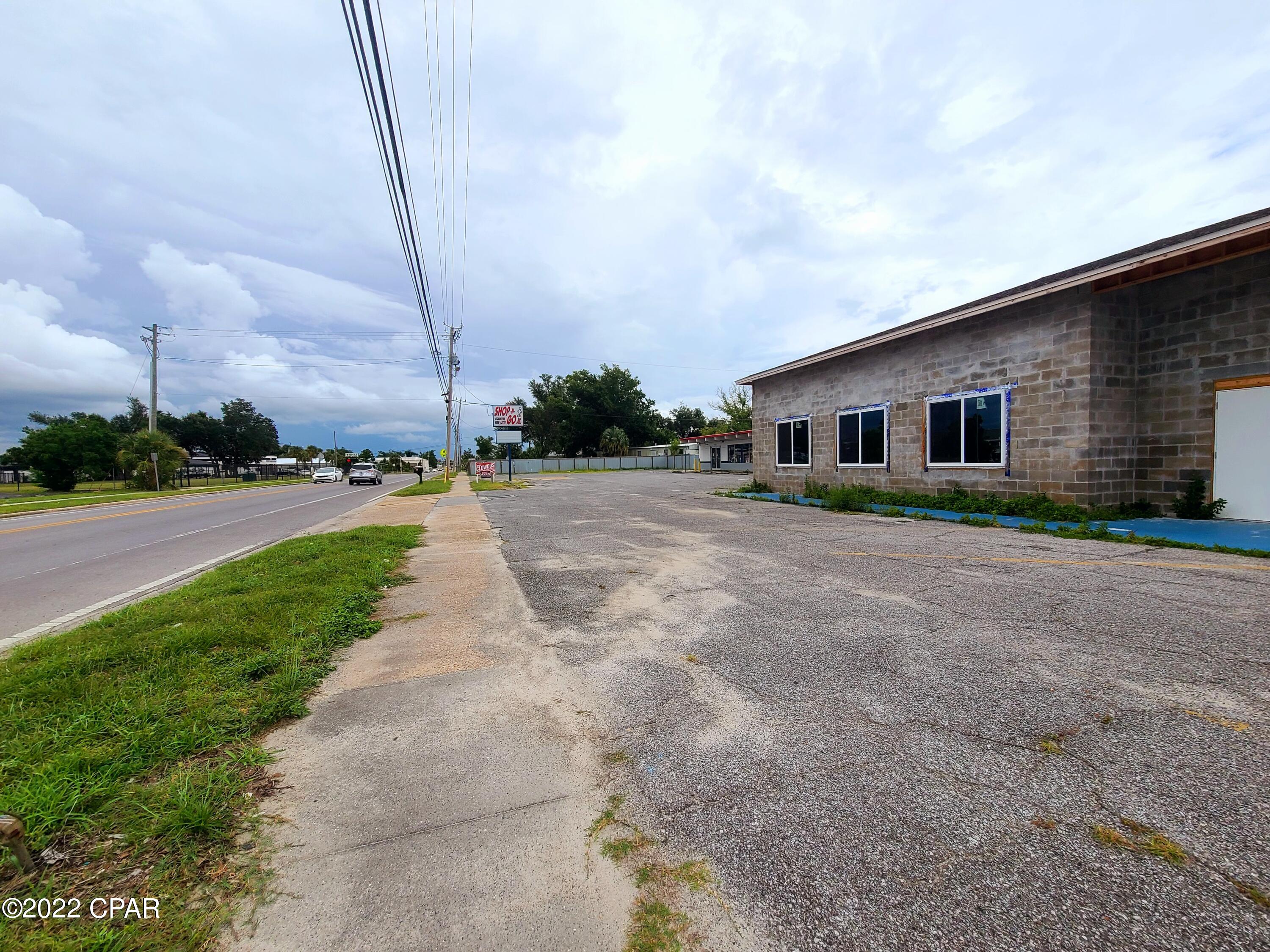 [No Recorded Subdiv] - Commercial Sale