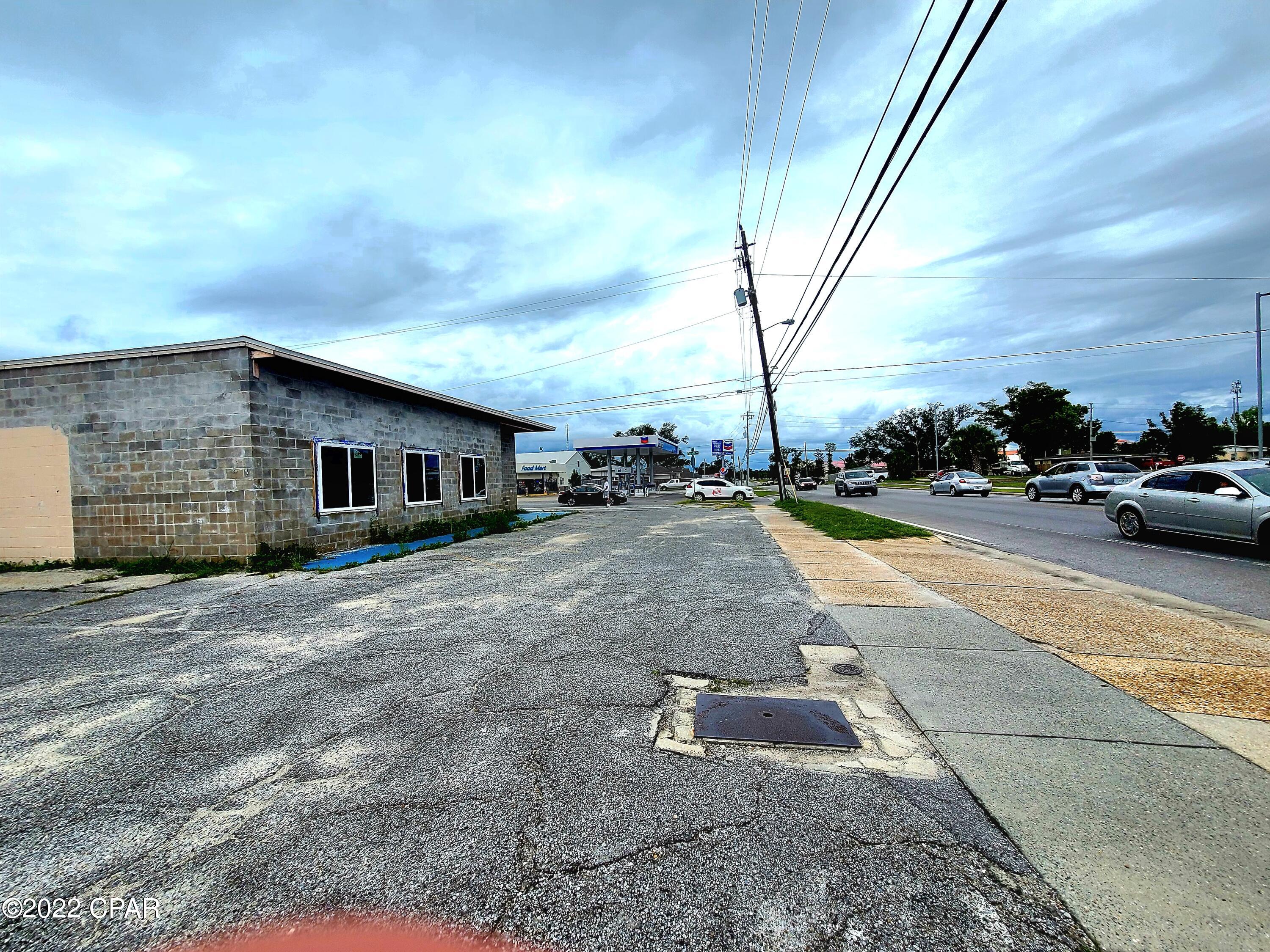 [No Recorded Subdiv] - Commercial Sale