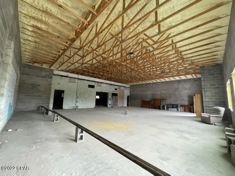 [No Recorded Subdiv] - Commercial Sale