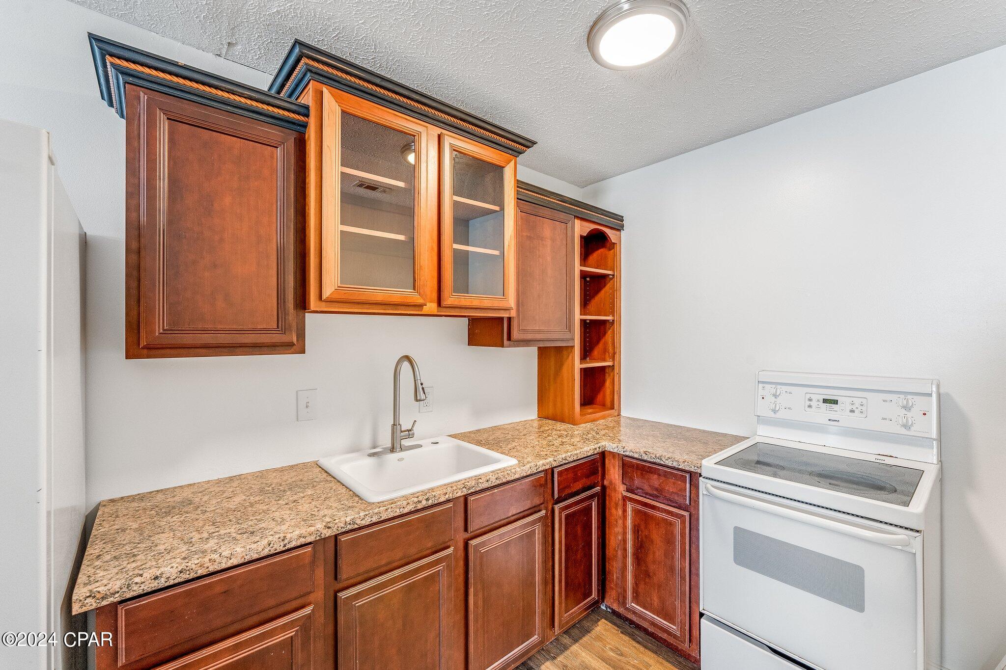 North Lagoon Oaks 5th - Residential